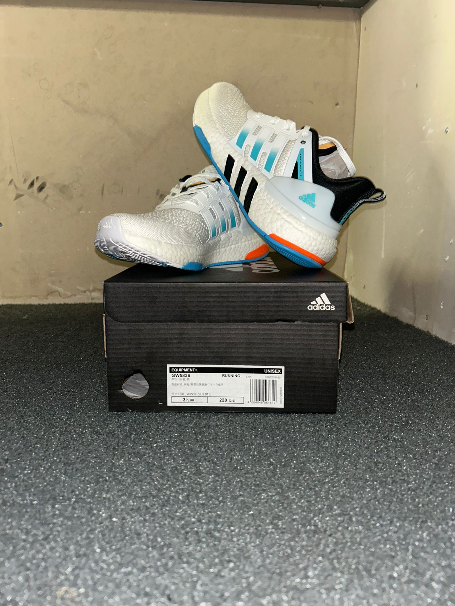adidas gazelle silver green womens adidas - Men's Supernova Solution