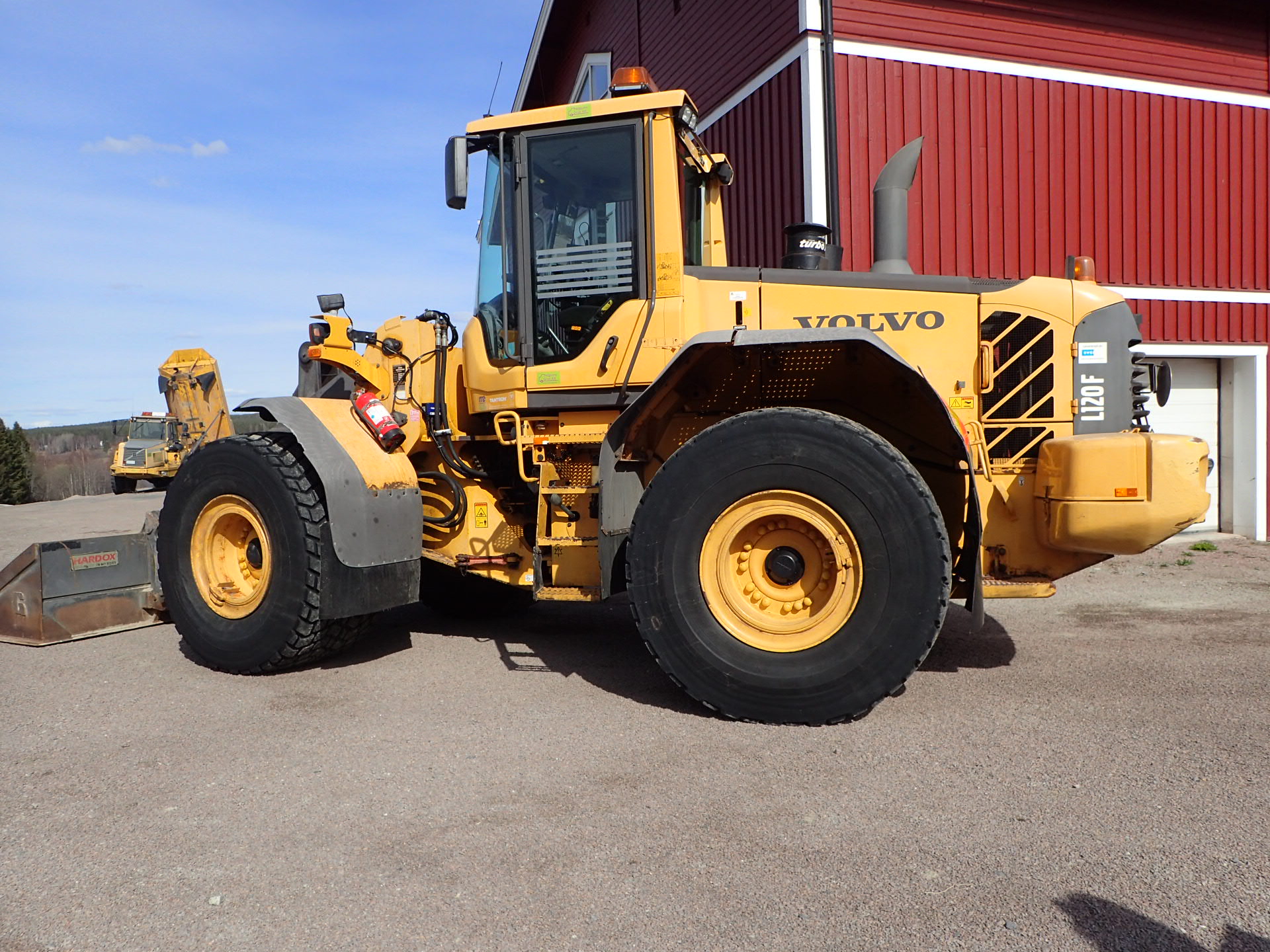 Volvo L120F Long Boom Wheel Loader 2009 - PS Auction - We