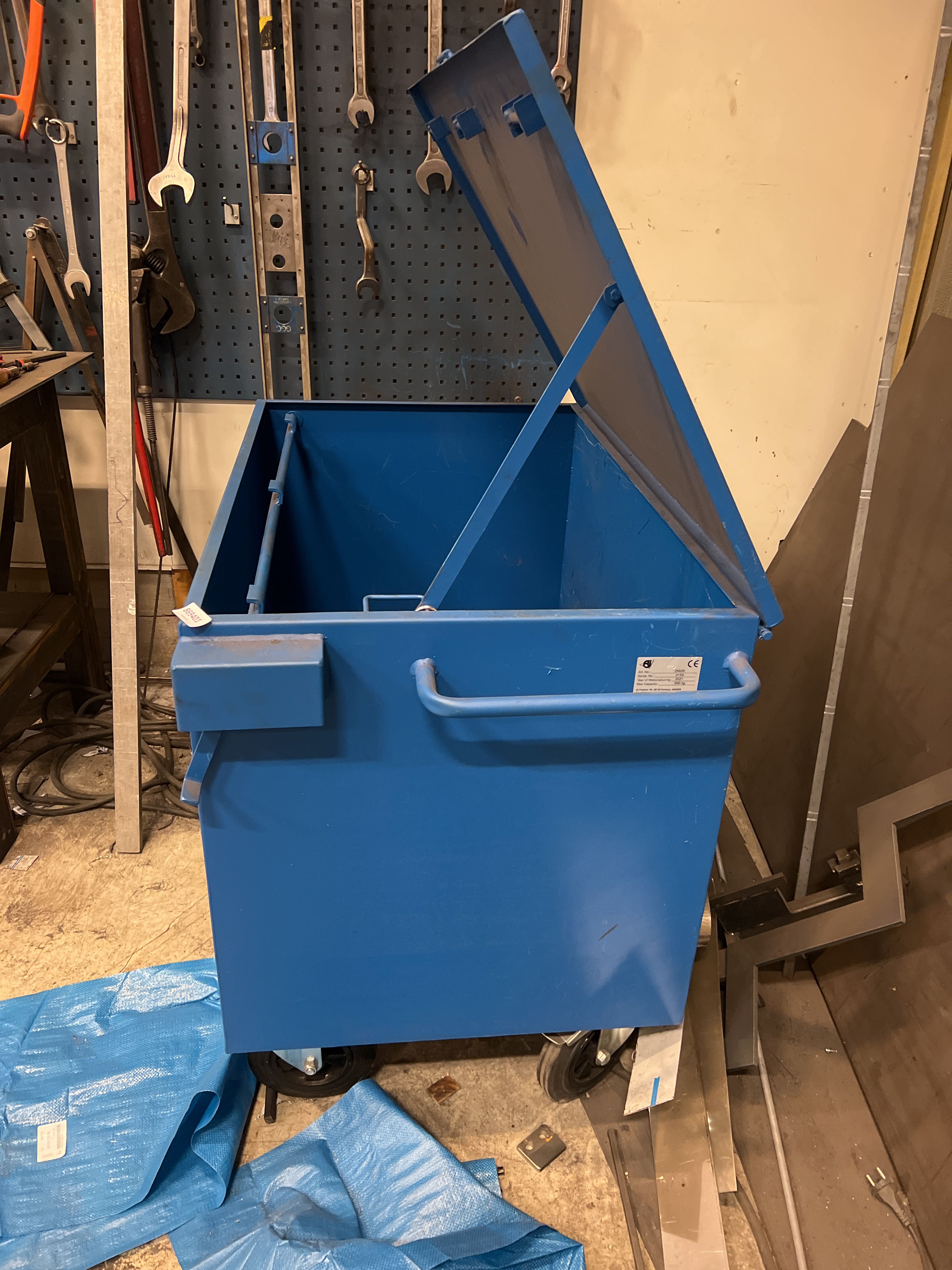 Tool cart, AJ - PS Auction - We value the future - Largest in net auctions
