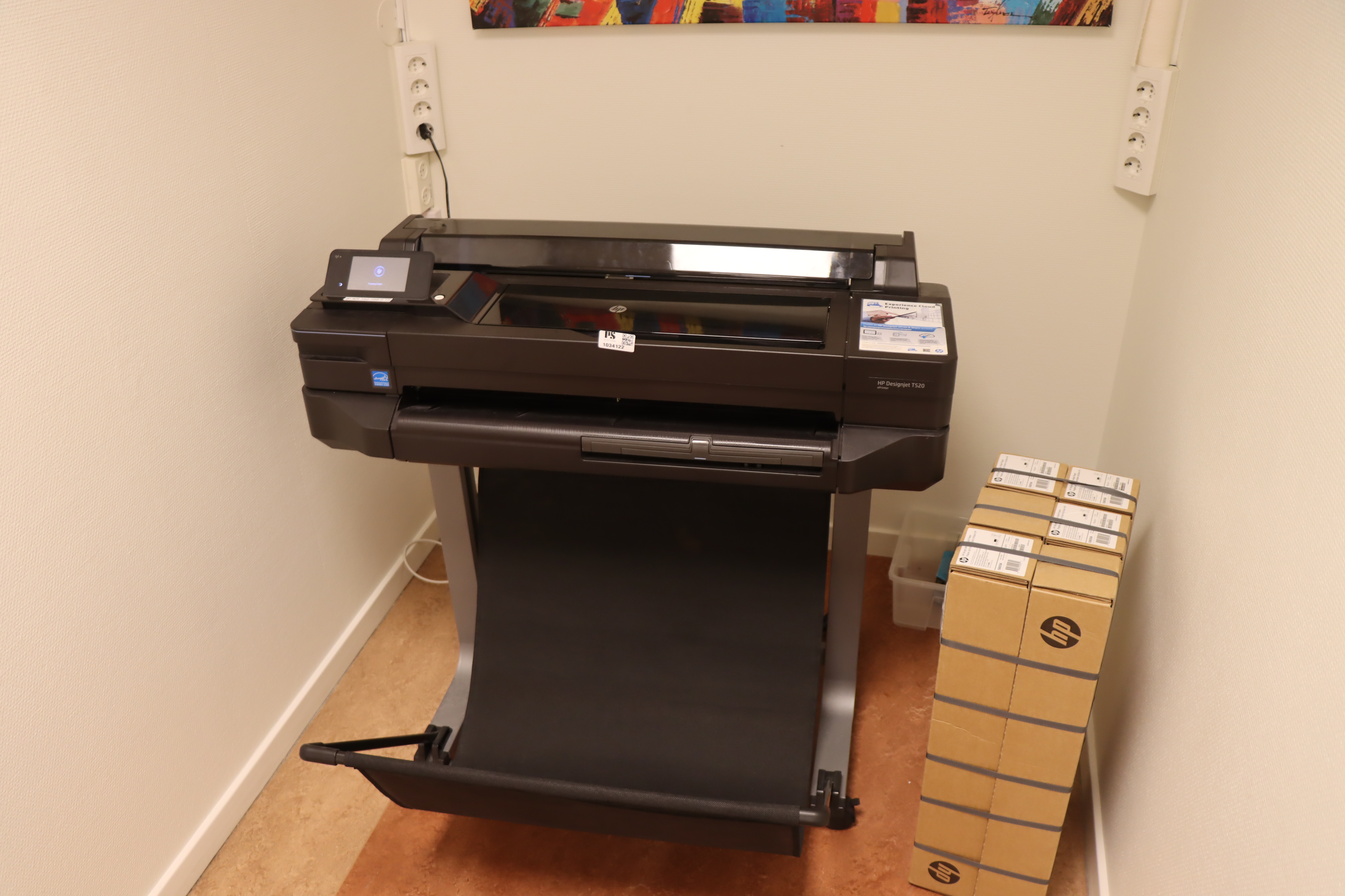 HP DesignJet T520 ePrinter large format printer - PS Auction - We