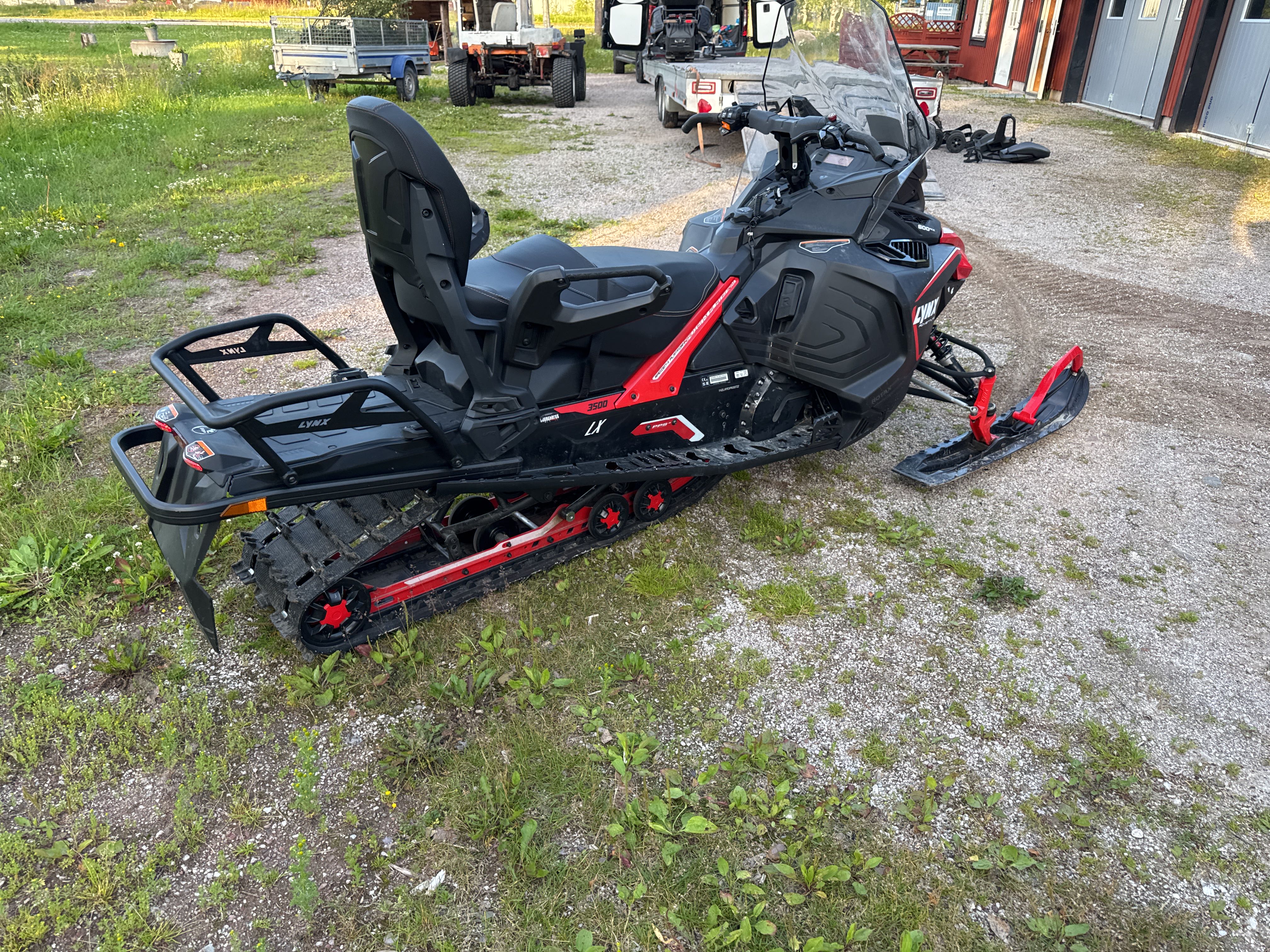 Snowmobile Lynx Adventure LX 600 ACE 4-stroke JXZ99P - PS Auction