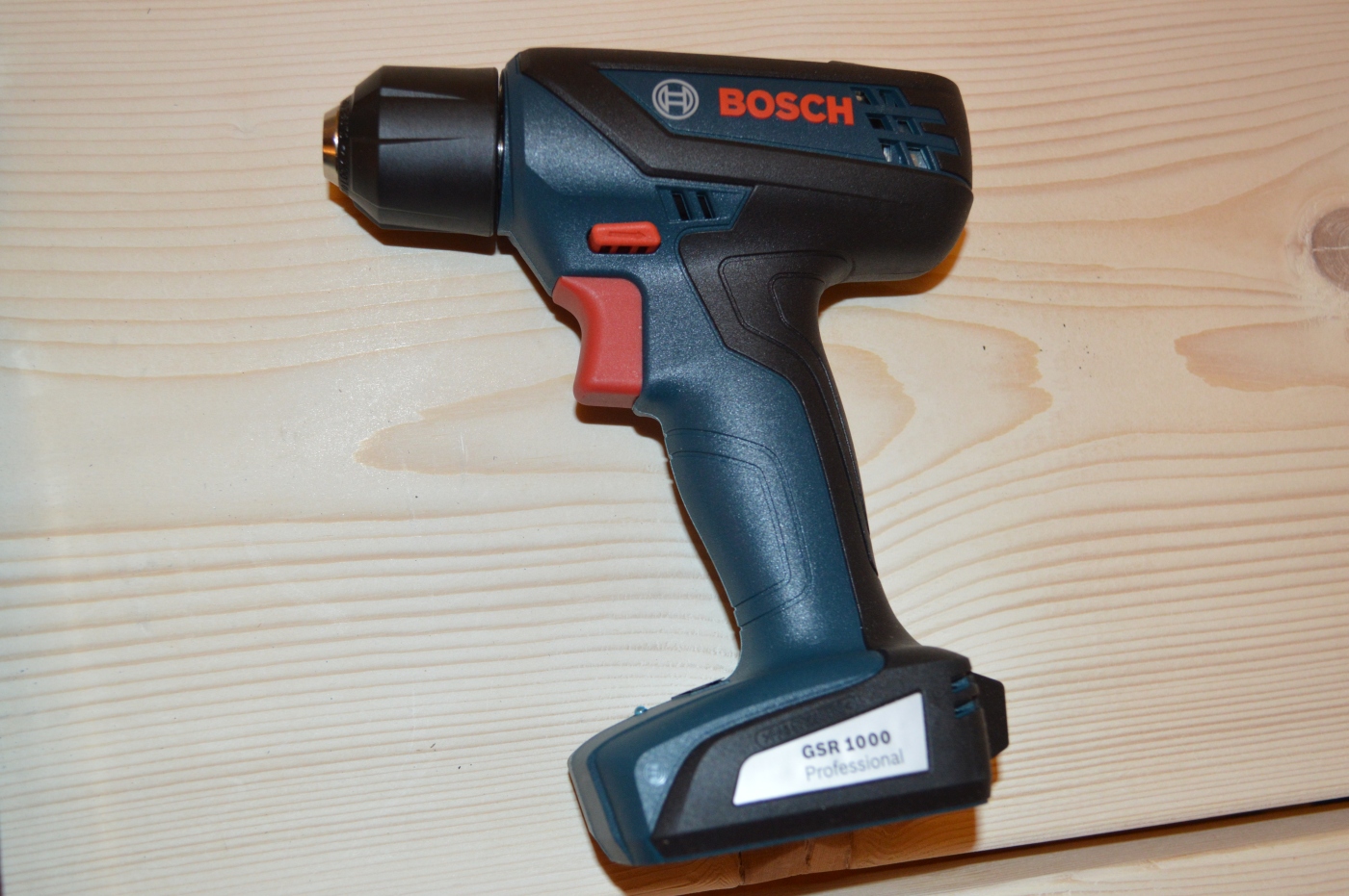 Bosch Cordless Screwdriver Gsr 1000 10 8v Ps Auction We Value The Future Largest In Net Auctions