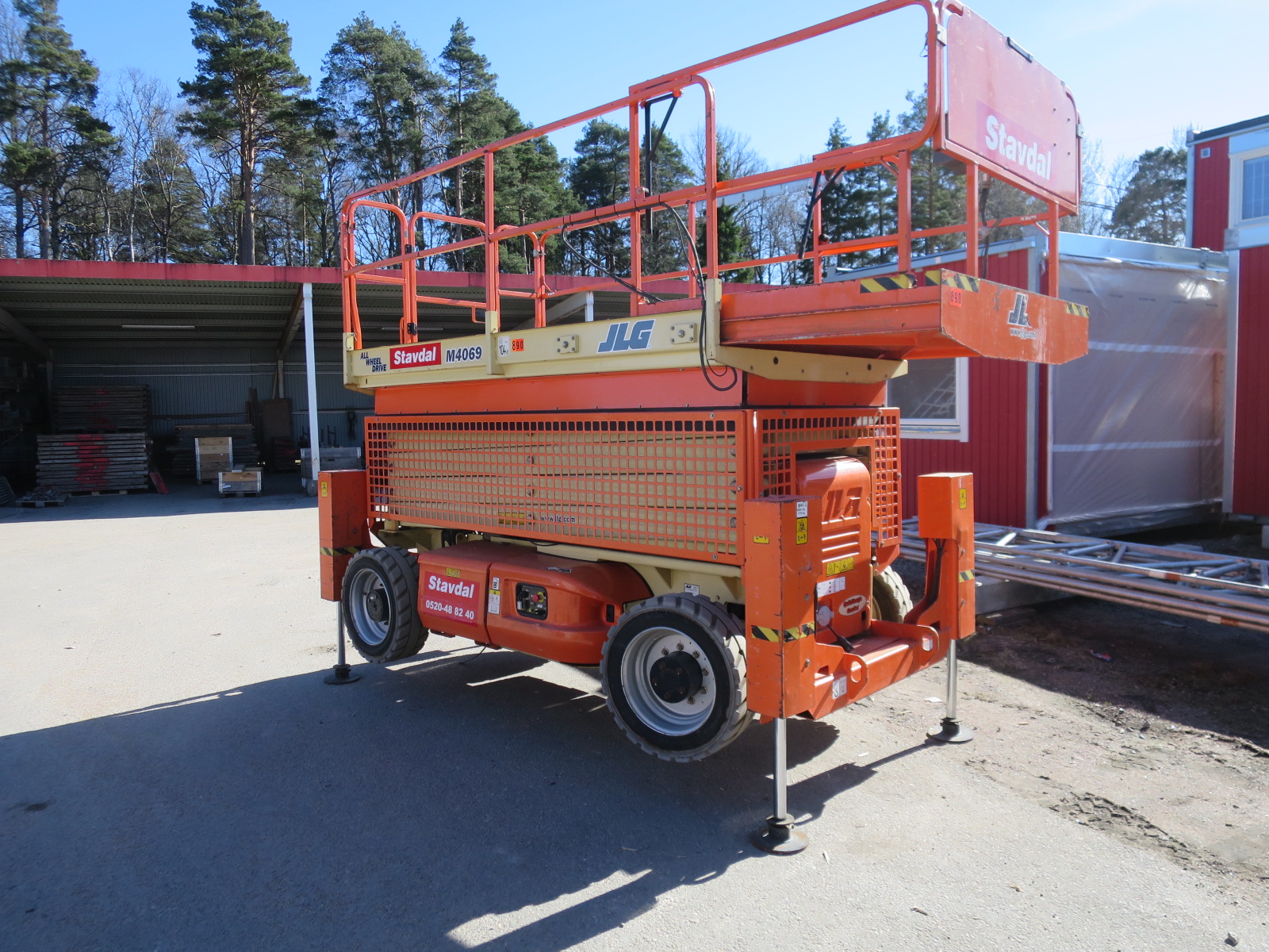 LJG Sissorlift M4069 -08 - PS Auction - We value the future