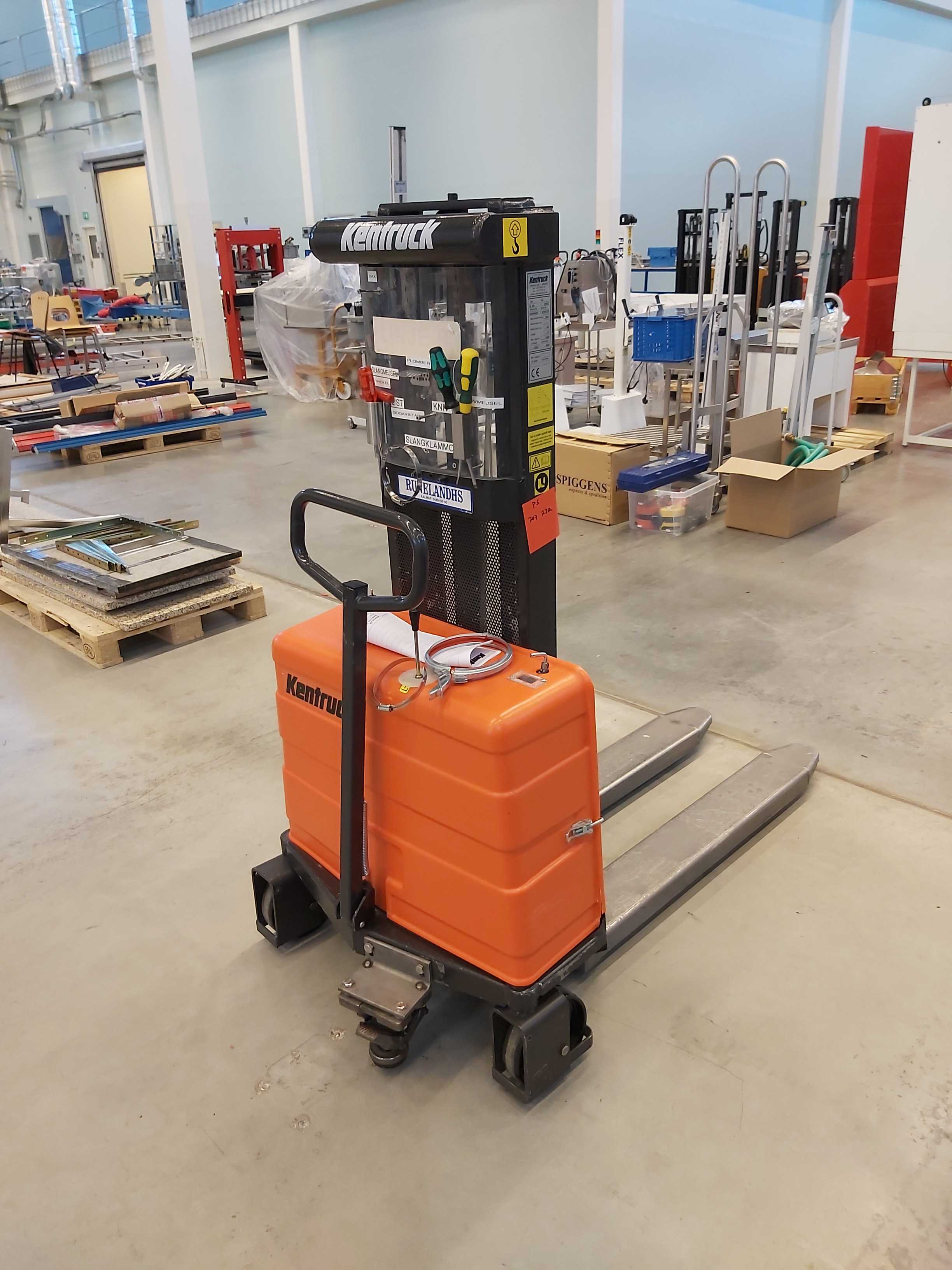 Electric goose stacker pallet truck Kentruck B69 1000kg - PS Auction - We  value the future - Largest in net auctions