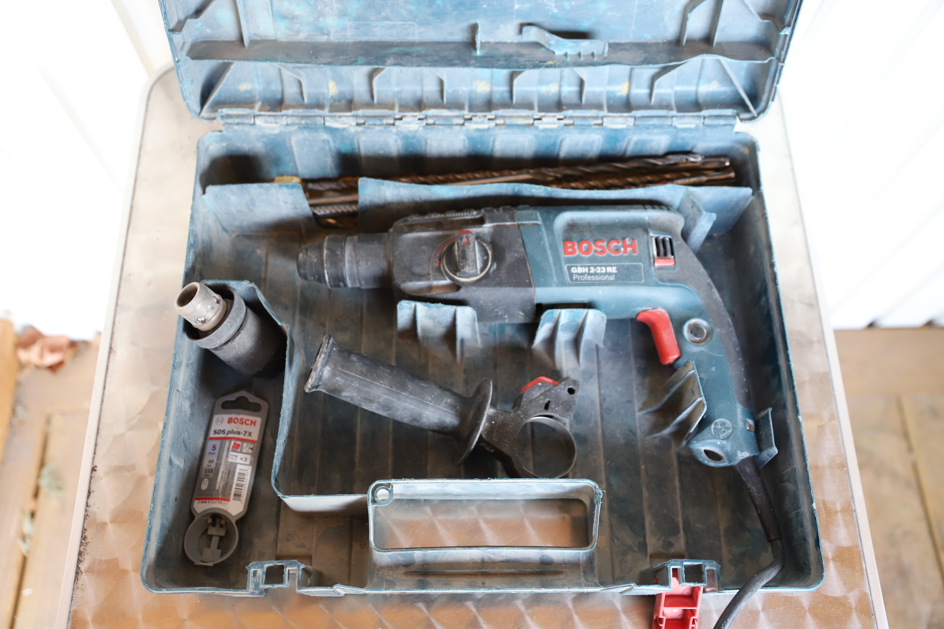 Hammer drill Bosch GBH 2-23 RE - PS Auction - We value the