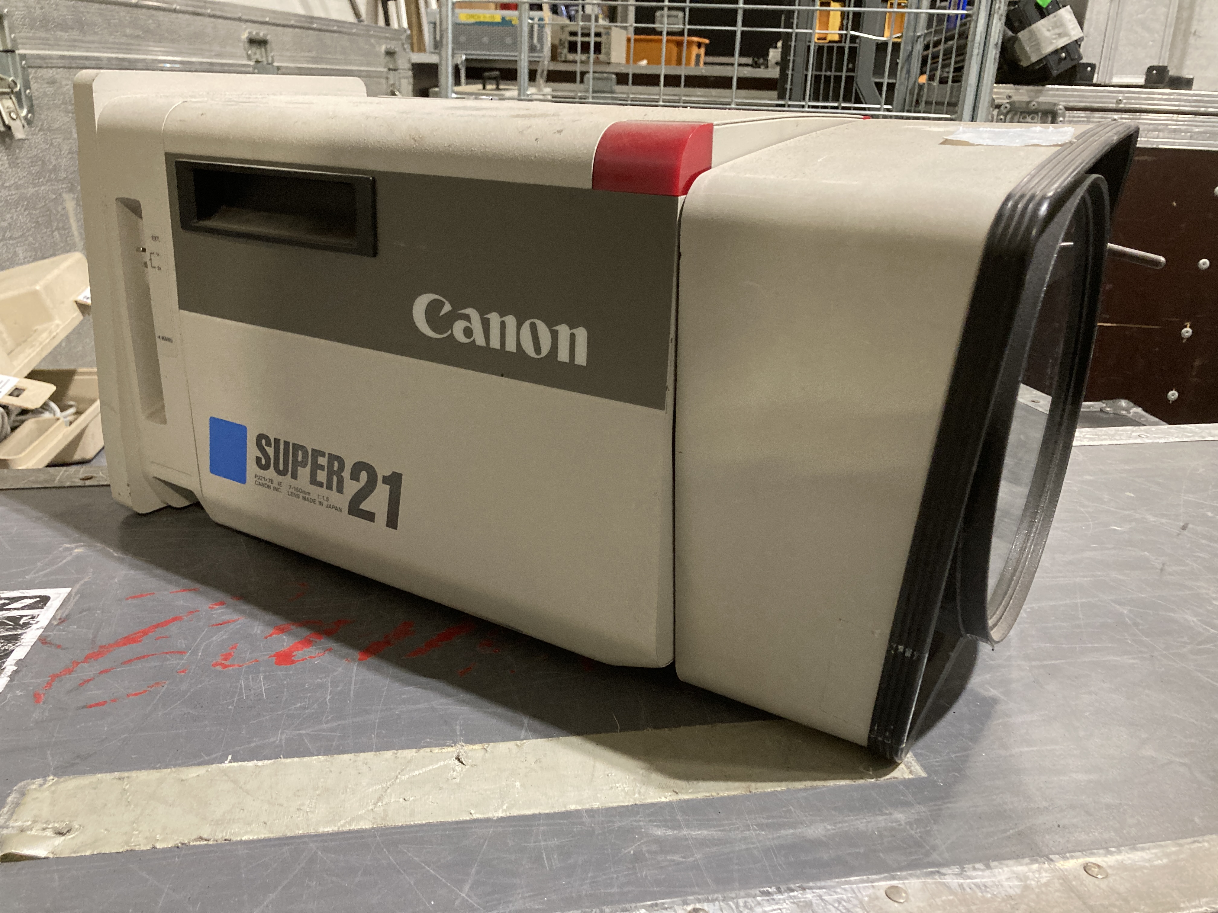 Canon J20x Super linssi - PS Auction - We value the future