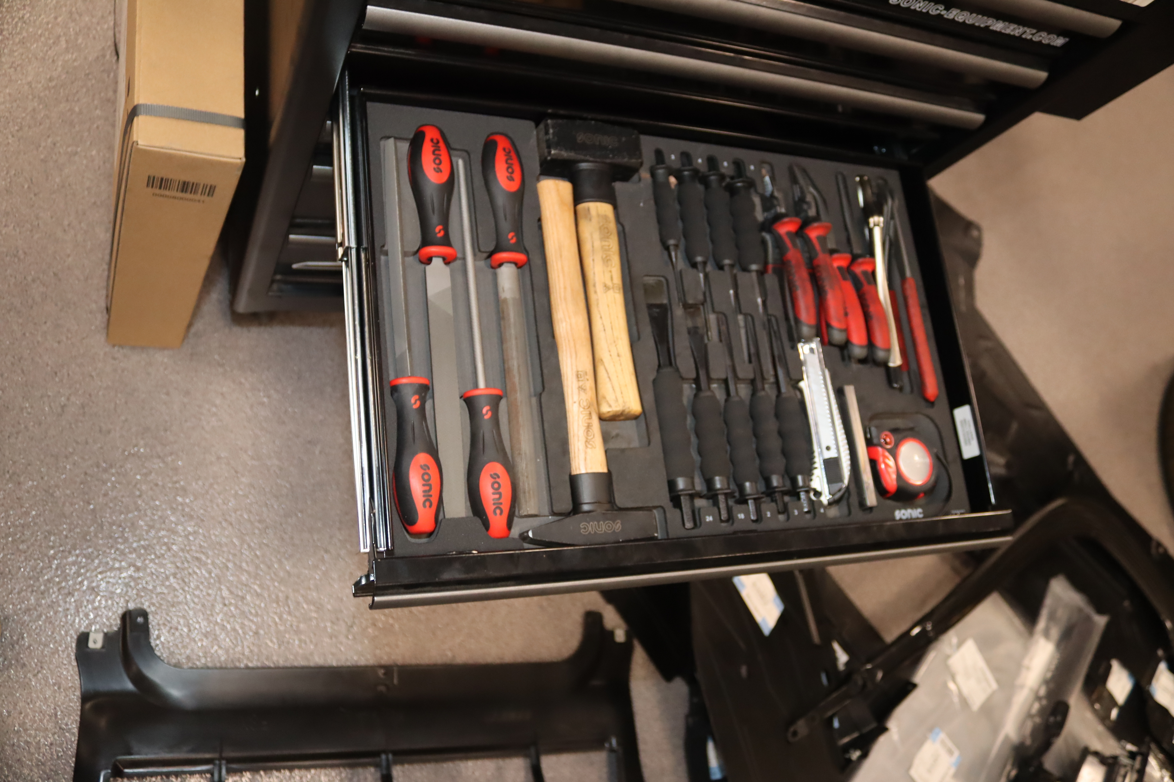 Workshop trolley Sonic S8 including tools - PS Auction - We value