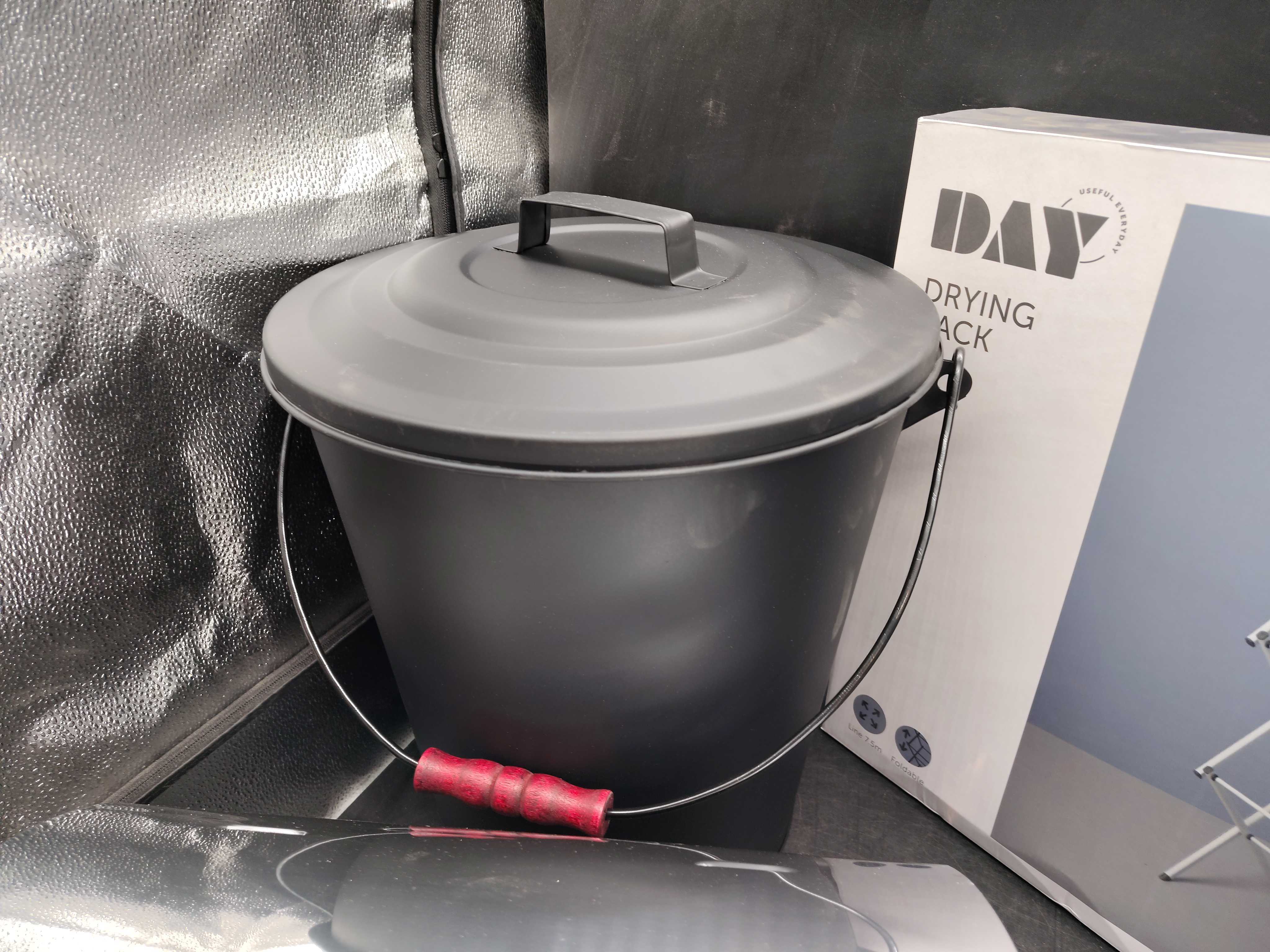 Household & leisure equipment – drying rack, ash bucket, grill - PS ...