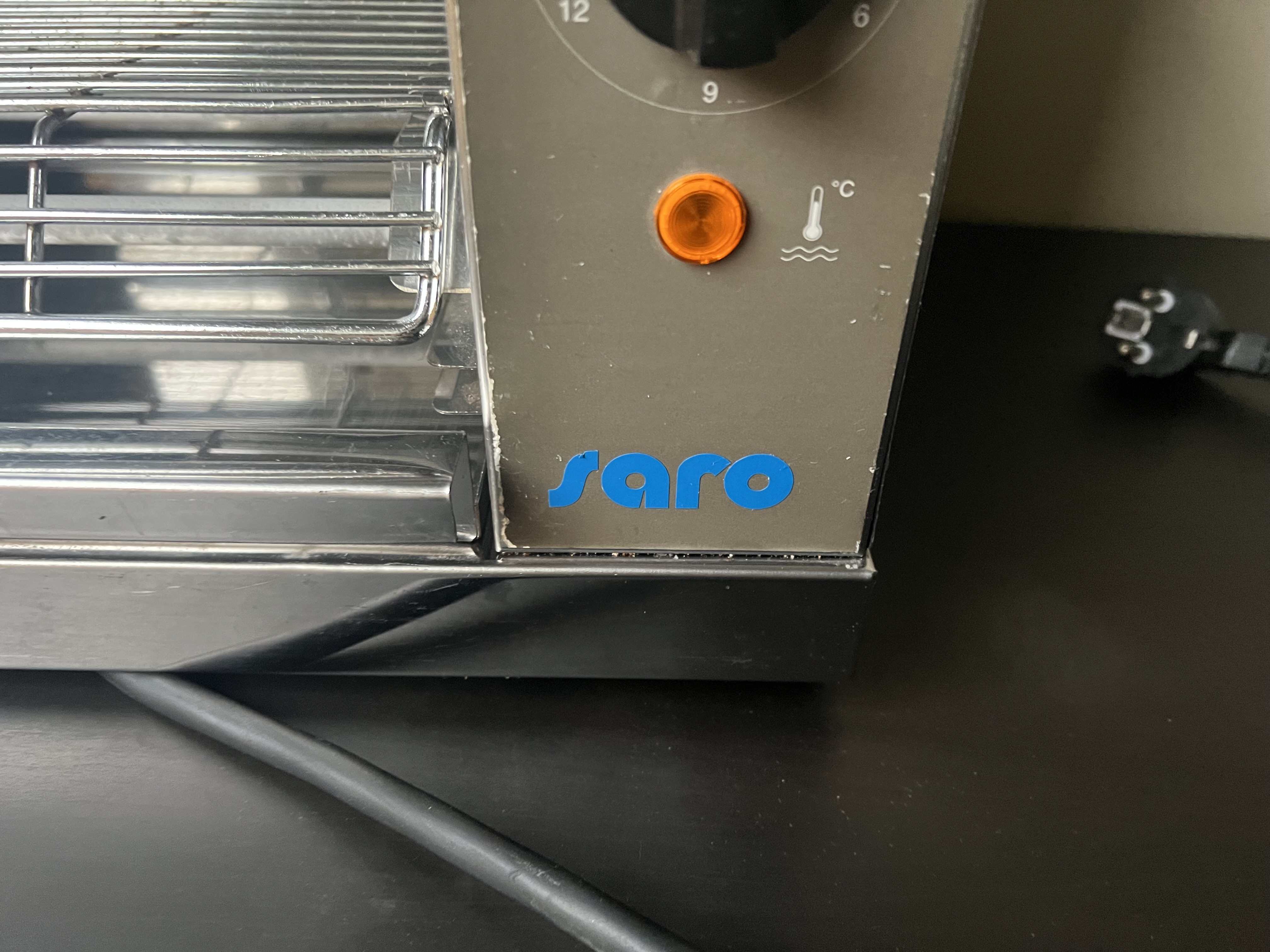 Saro Toaster Busso T1 - Baking and Cooking Saro Toaster Busso T1 - Baking and Cooking