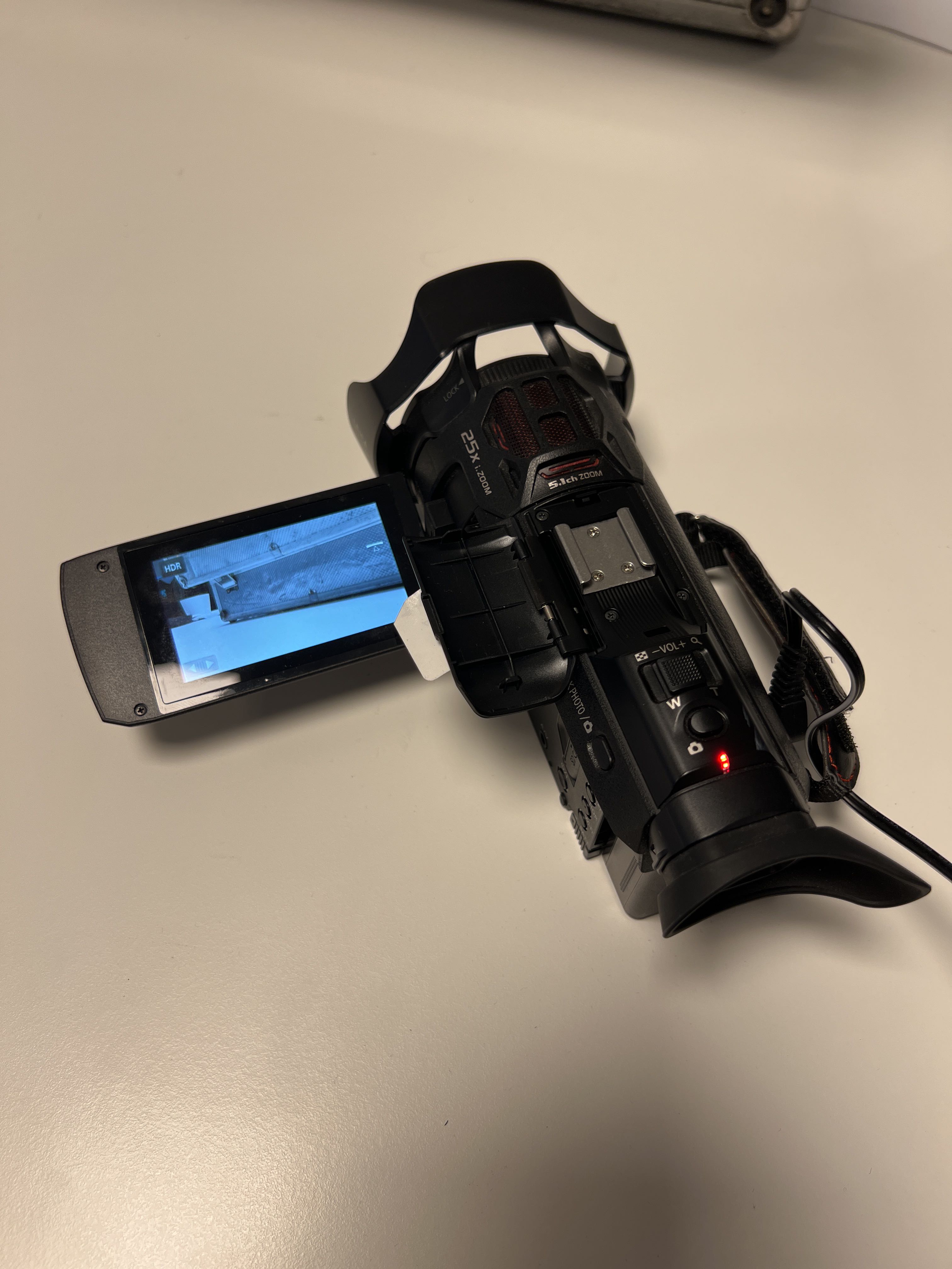 2018年製　Panasonic F-VXP90 Video camera Panasonic HC-VXF990 - PS Auction - We value the