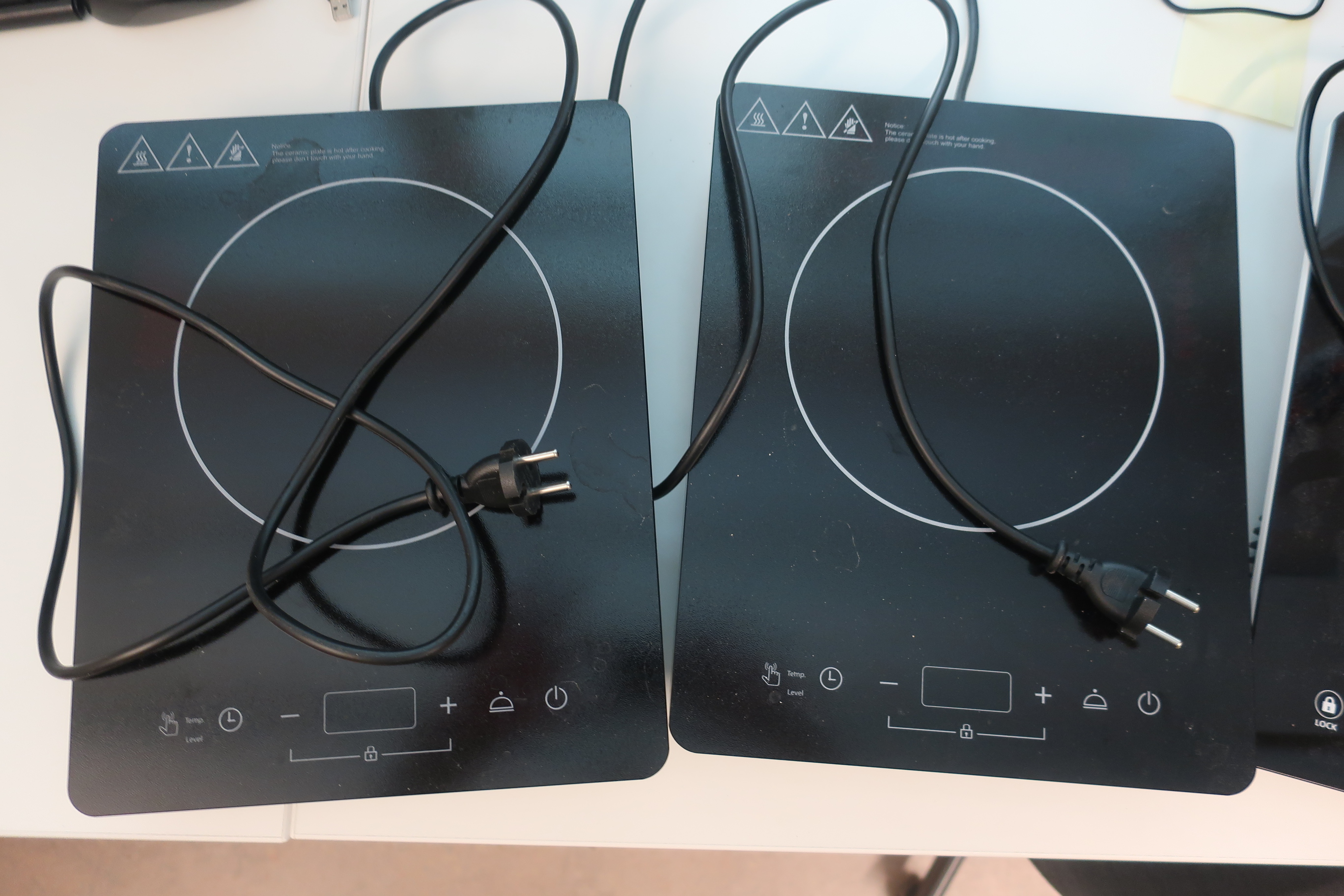 3 induction plates PS Auction We value the future Largest in net