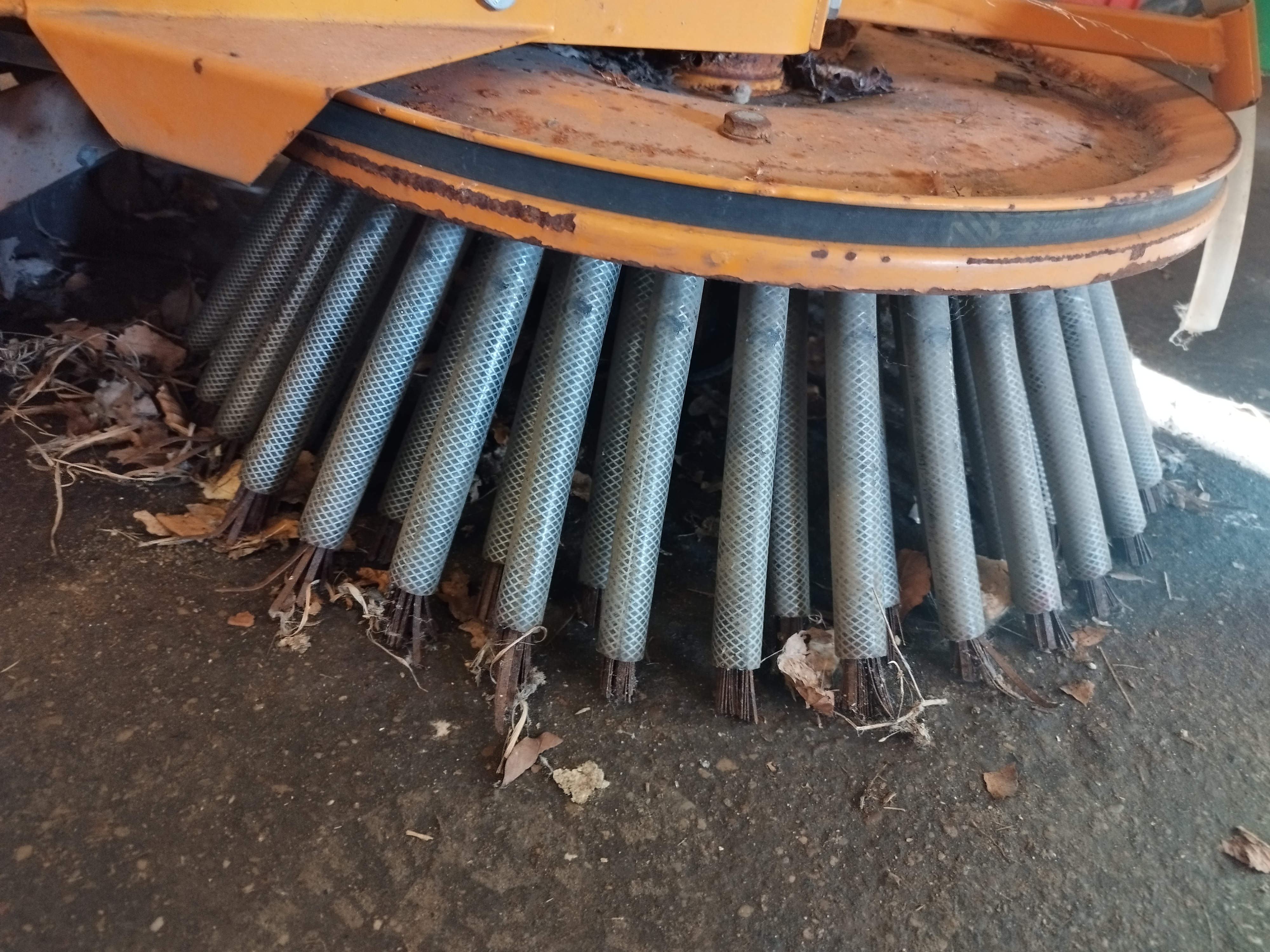 Sweeper - PS Auction - We value the future - Largest in net auctions
