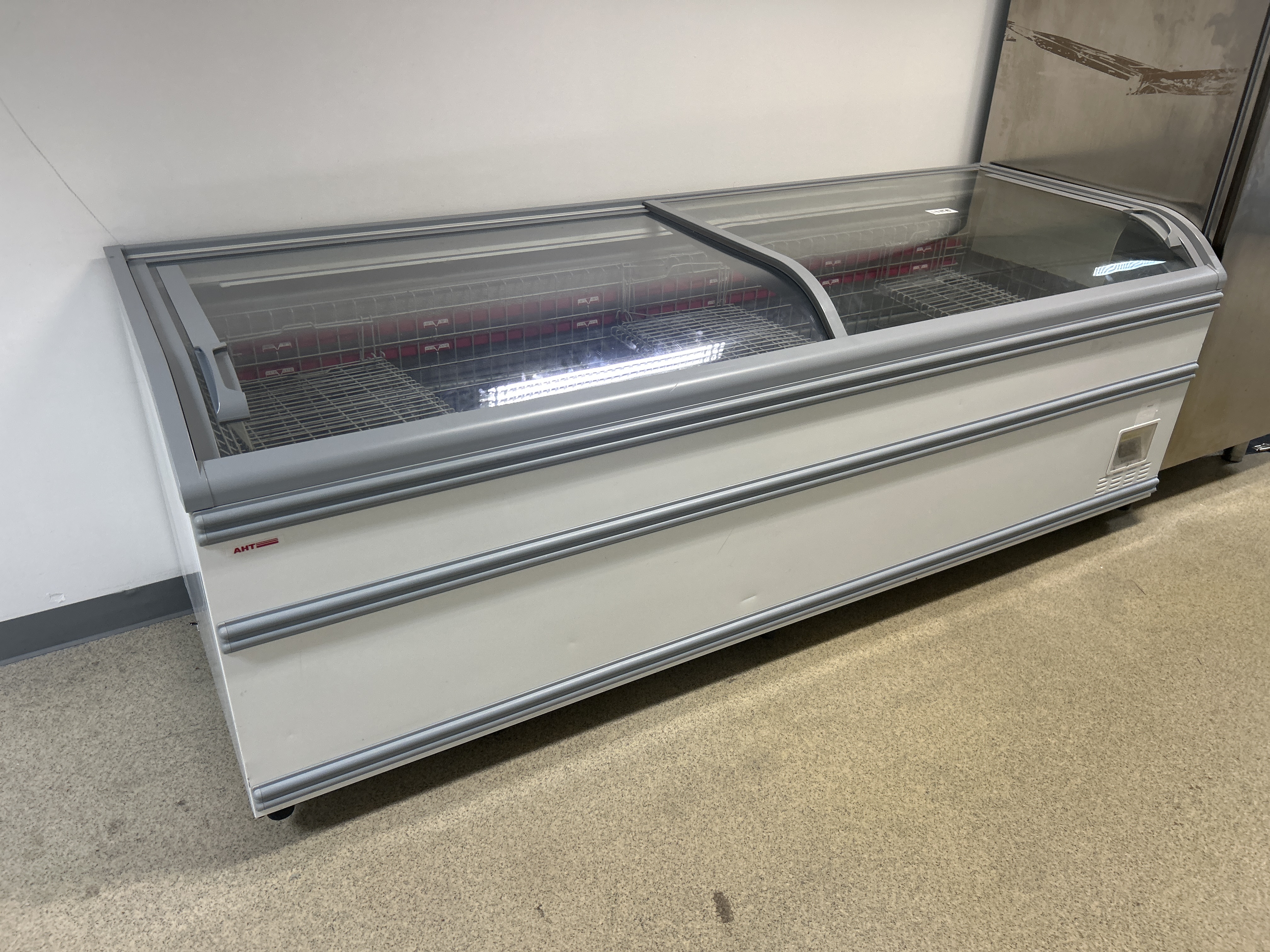 Freezer boxes 2 pcs - AHT MIAMI 250(U)L VSAD - PS Auction - We Freezer boxes 2 pcs - AHT MIAMI 250(U)L VSAD - PS Auction - We