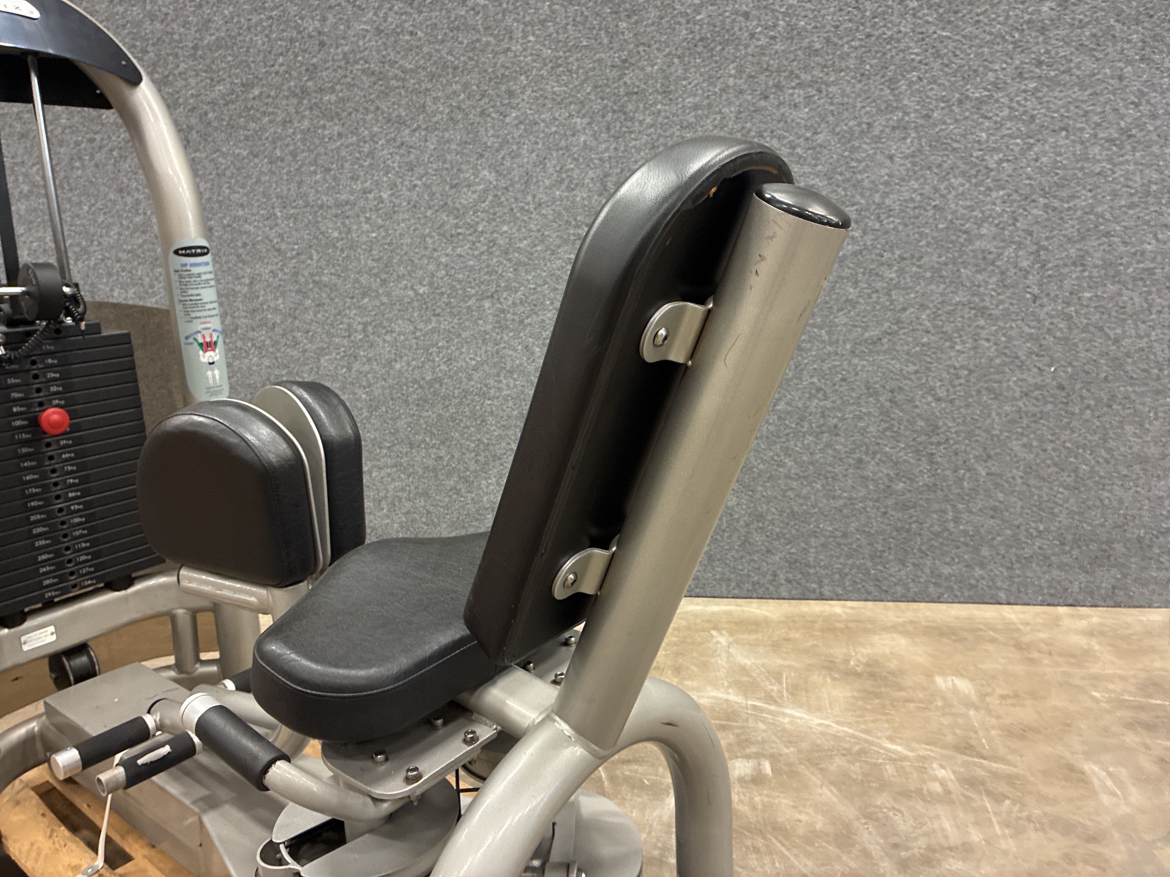 Dduction Hip adduction-maskin, Matrix - Auktioner online - Nätauktioner ...