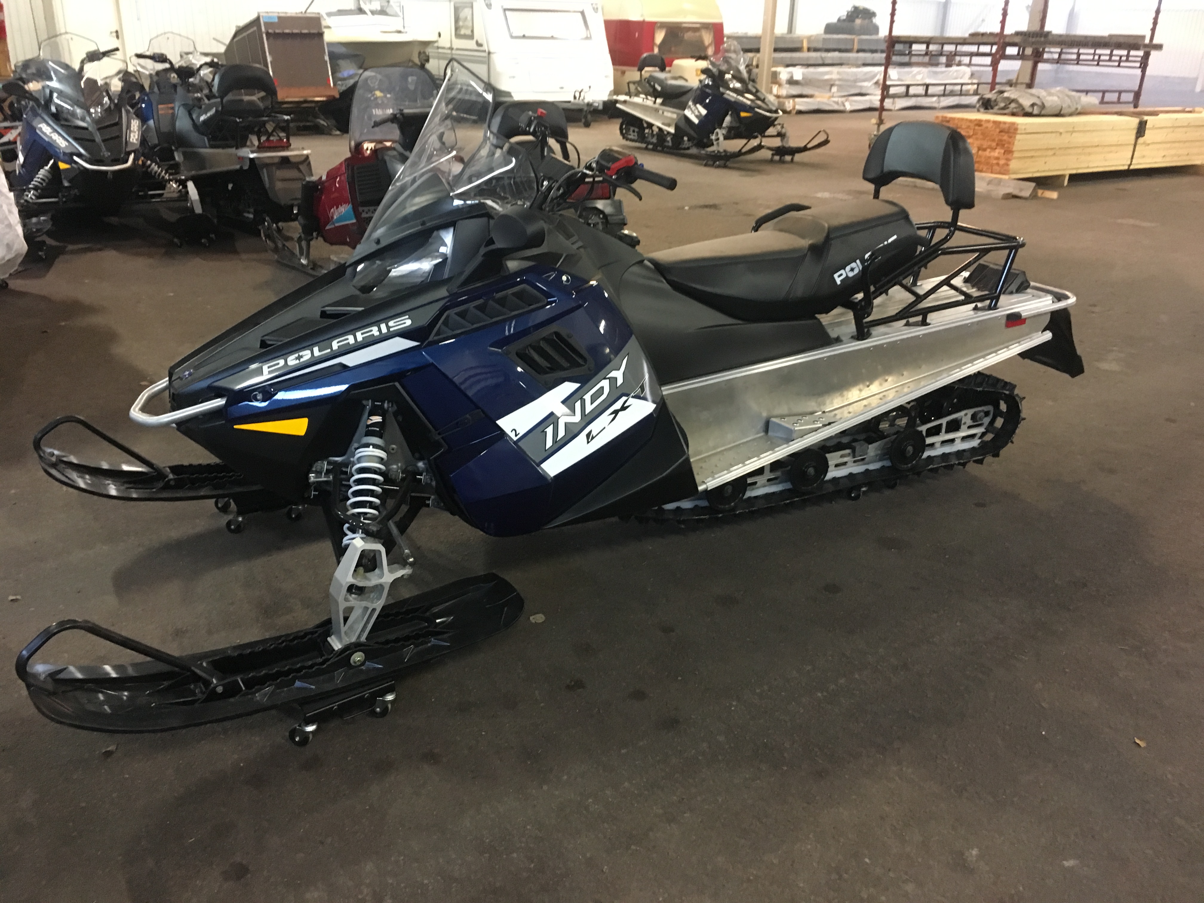 POLARIS INDY 550 LXT PS Auction We value the future Largest in
