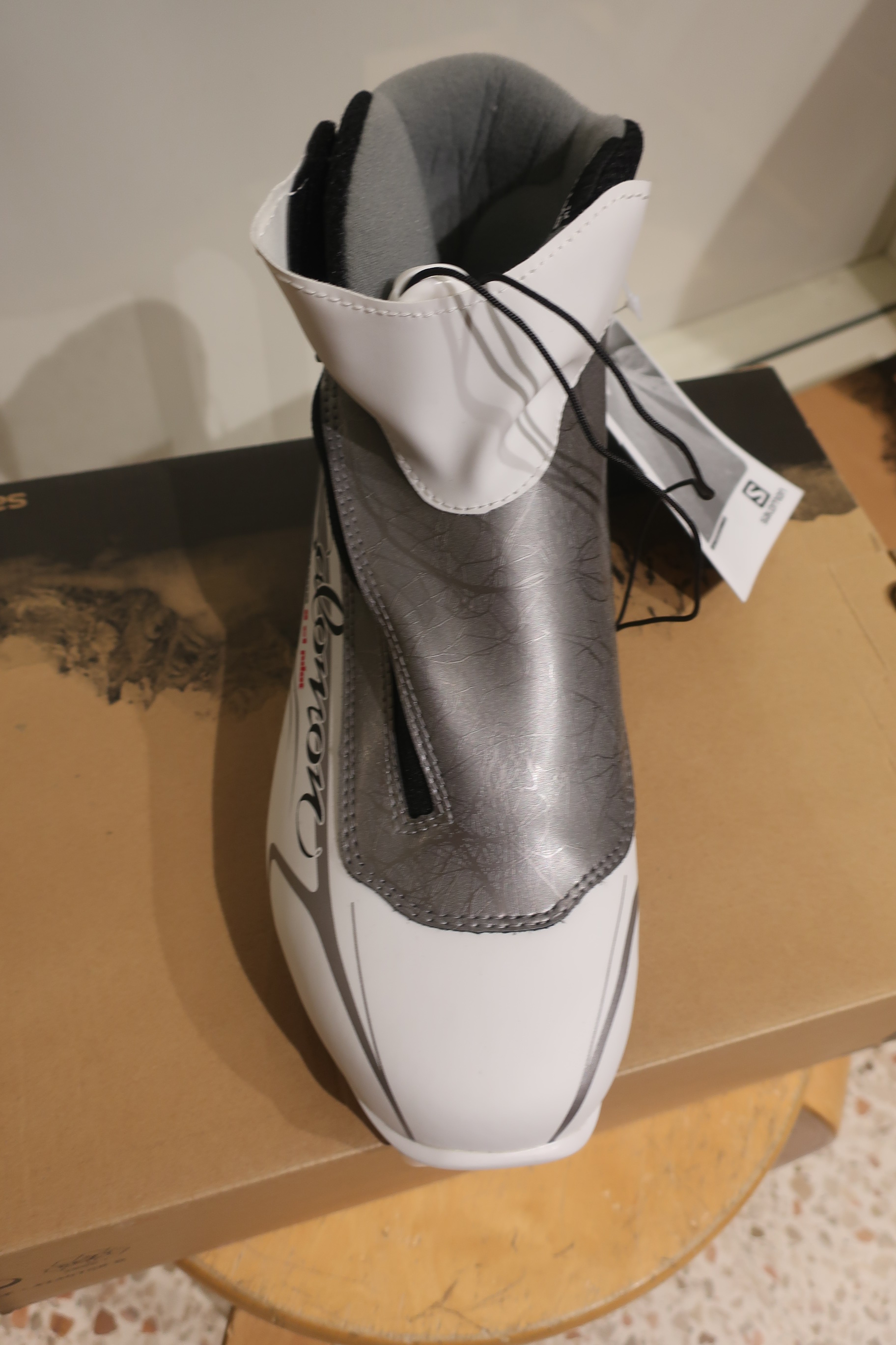 salomon vitane 8 classic