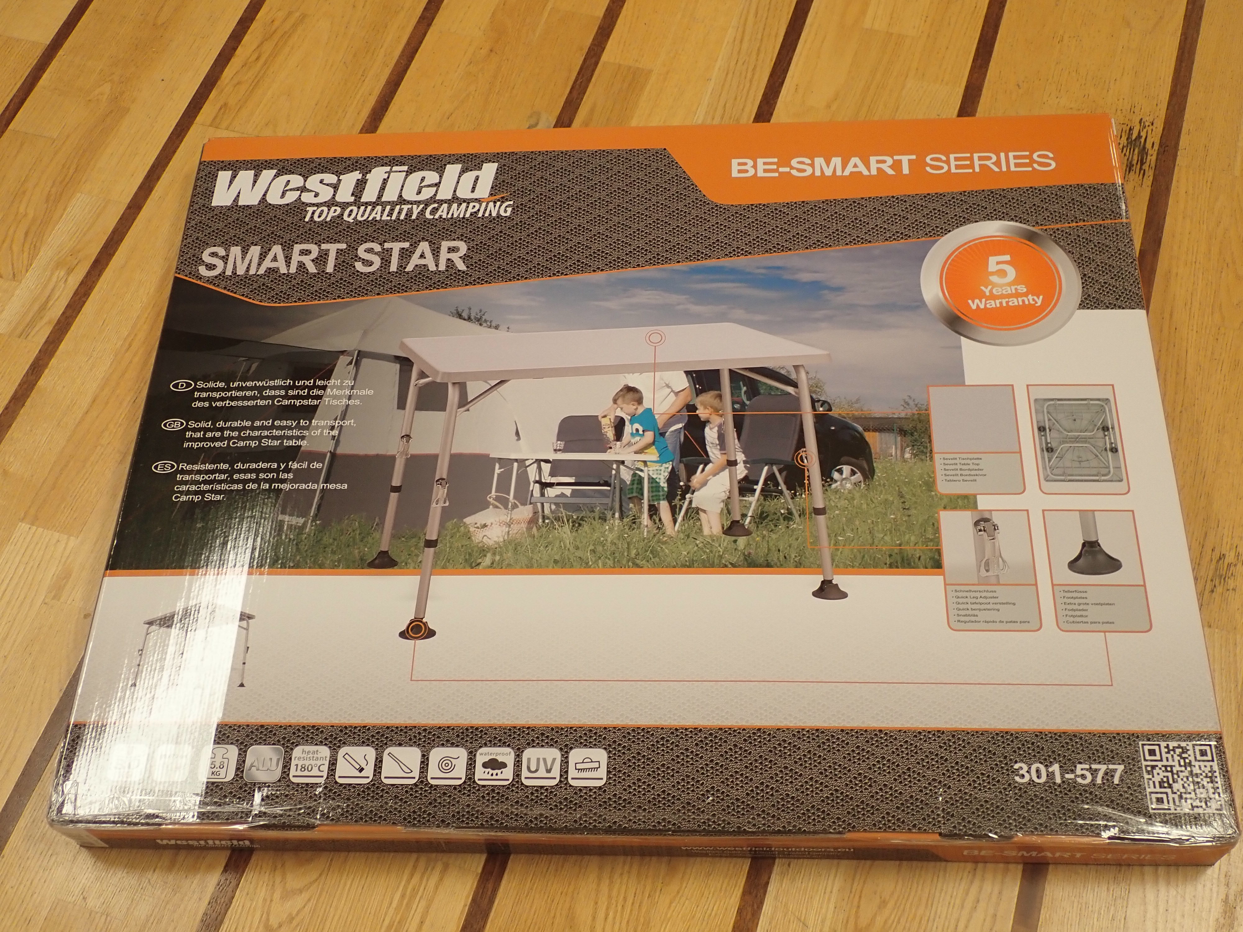 tent 9 person Instant Cabin with Full Rainfly – Core Equipment Canada Mortonhall Caravan and Camping Kid frame height:L and its large wall