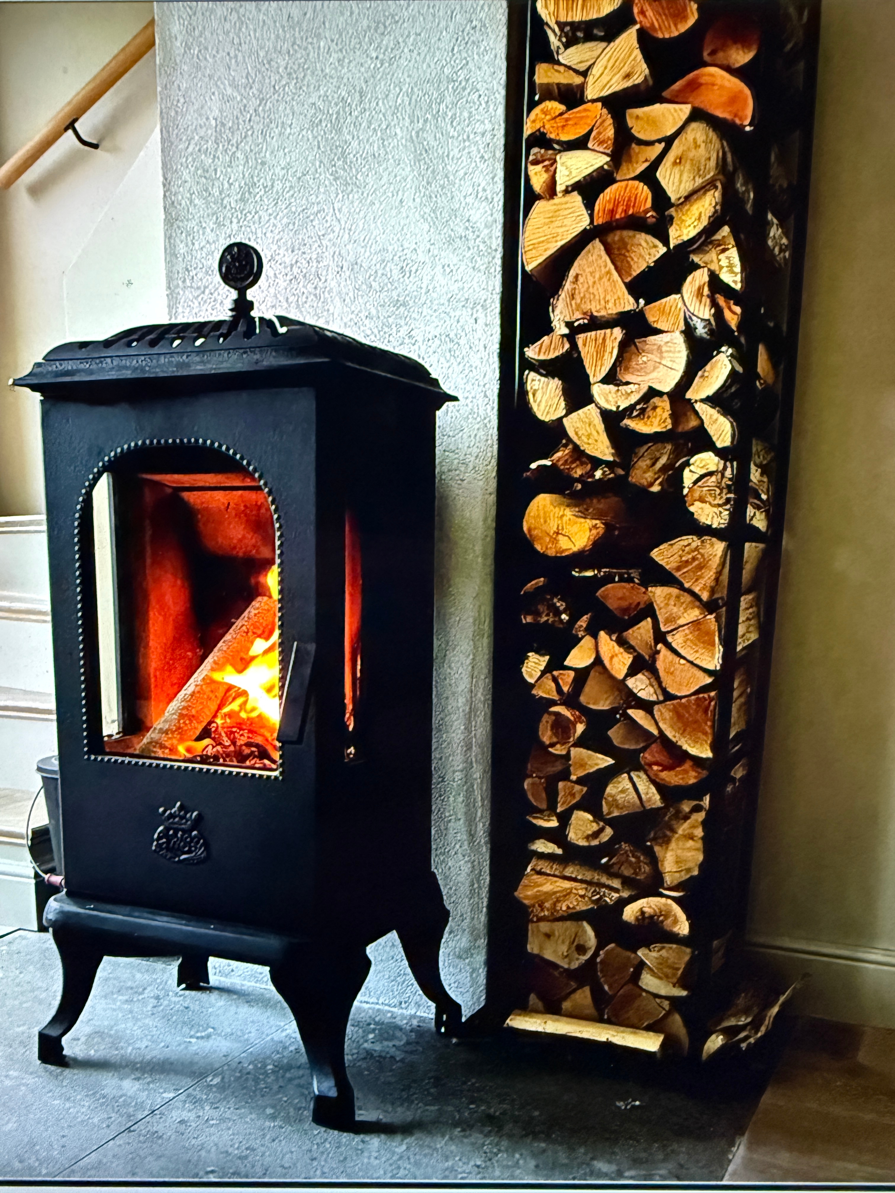 Cast iron stove Westbo Victoria 100 with side glass - PS Auction - We ...