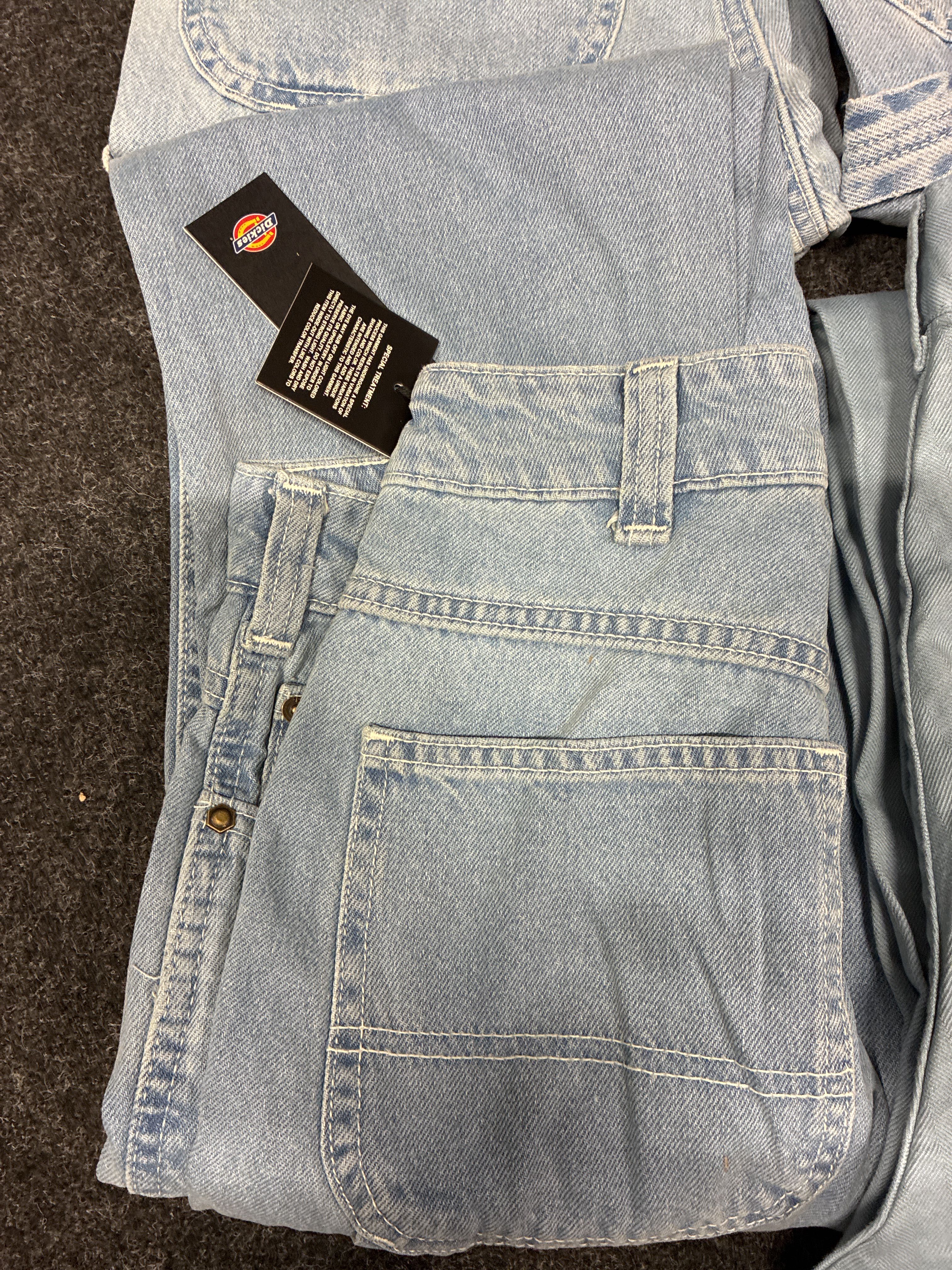 5 women's pants in mixed sizes - PS Auction - We value the future ...