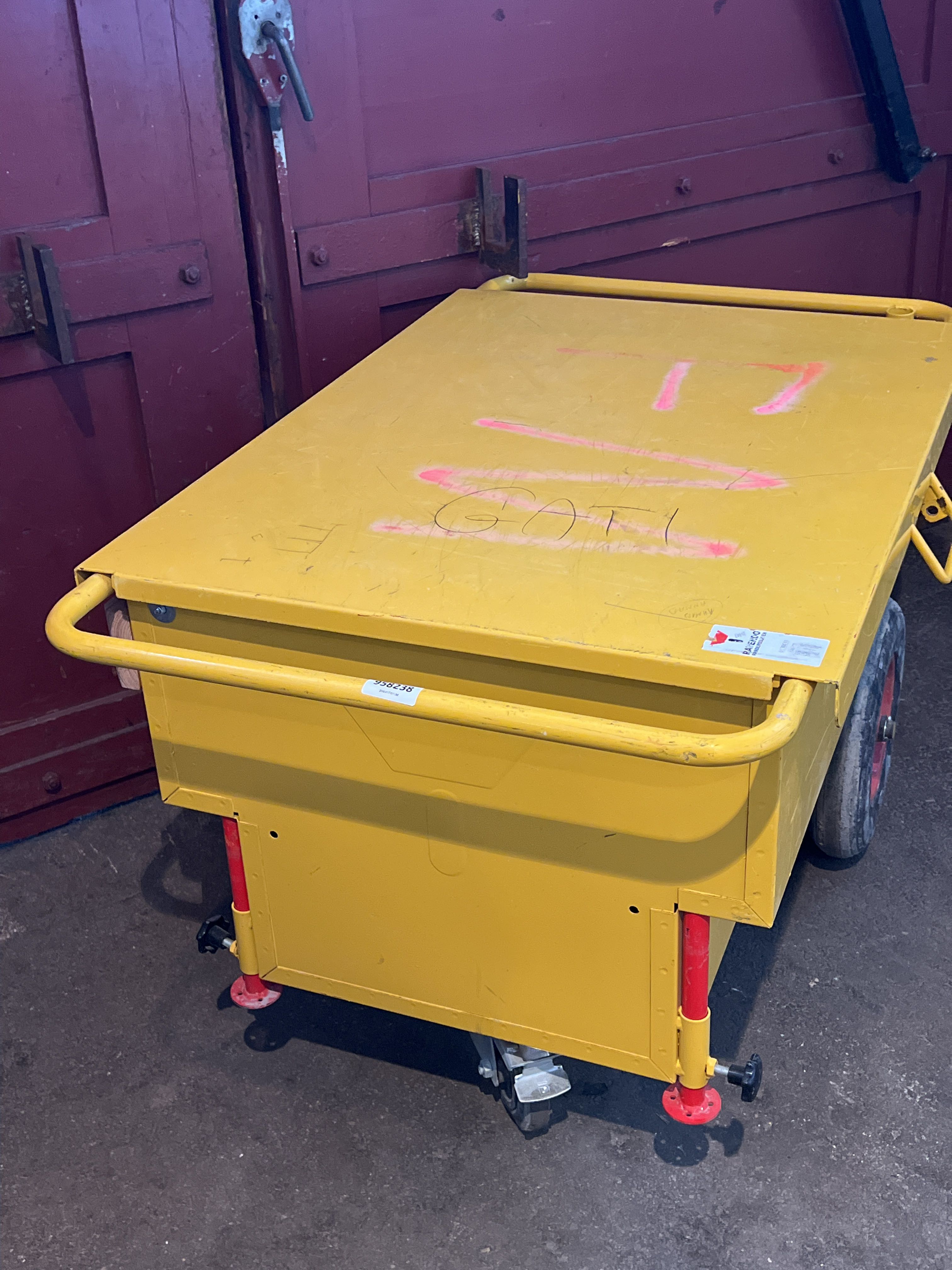 Tool container - PS Auction - We value the future - Largest in net auctions