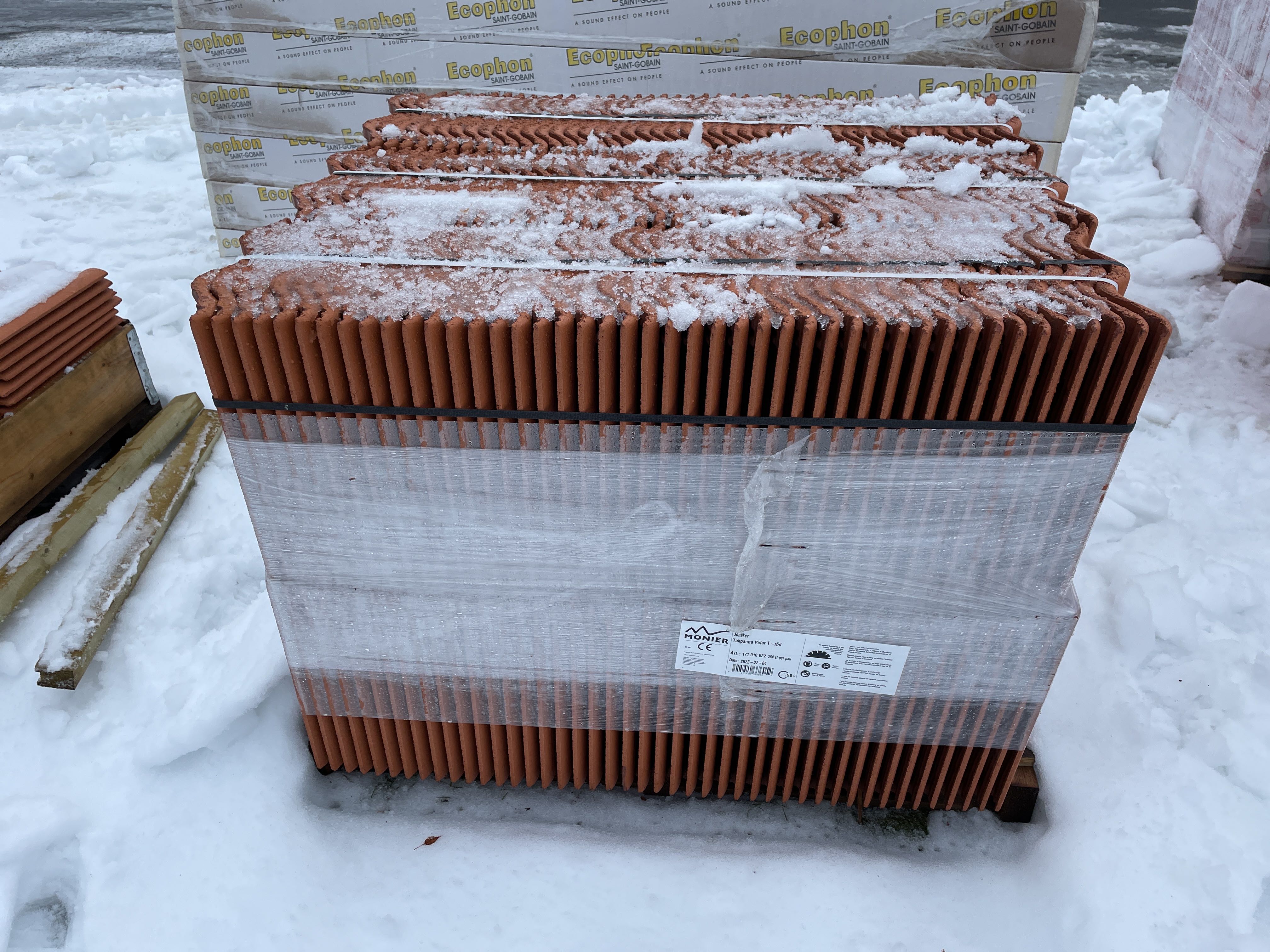 Takpannor Polar T-Röd Jönåkers - Auktioner online - Nätauktioner ...