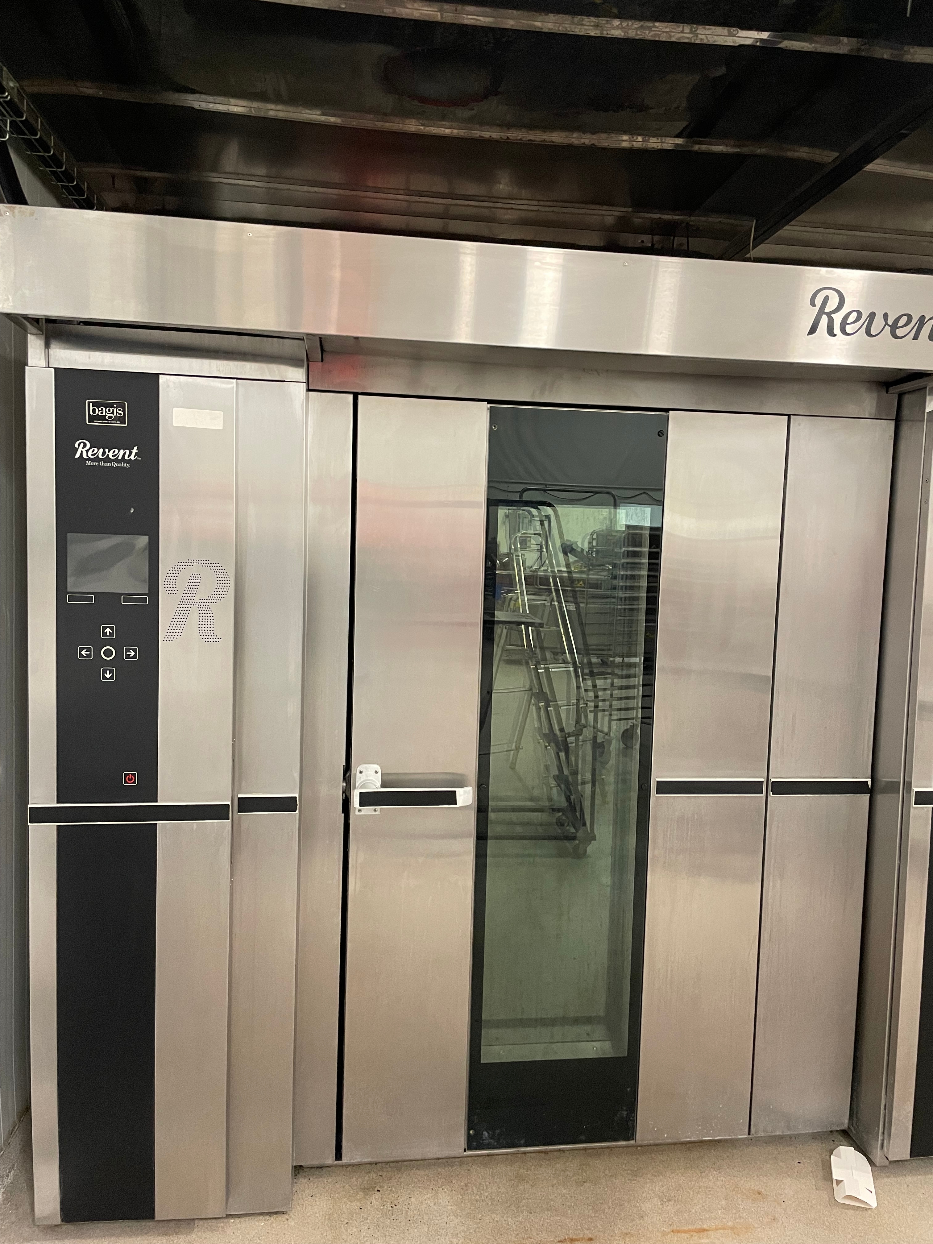 Revent Compact Baking oven (1) - Revent double stick oven 724 electric - PS Auction ...