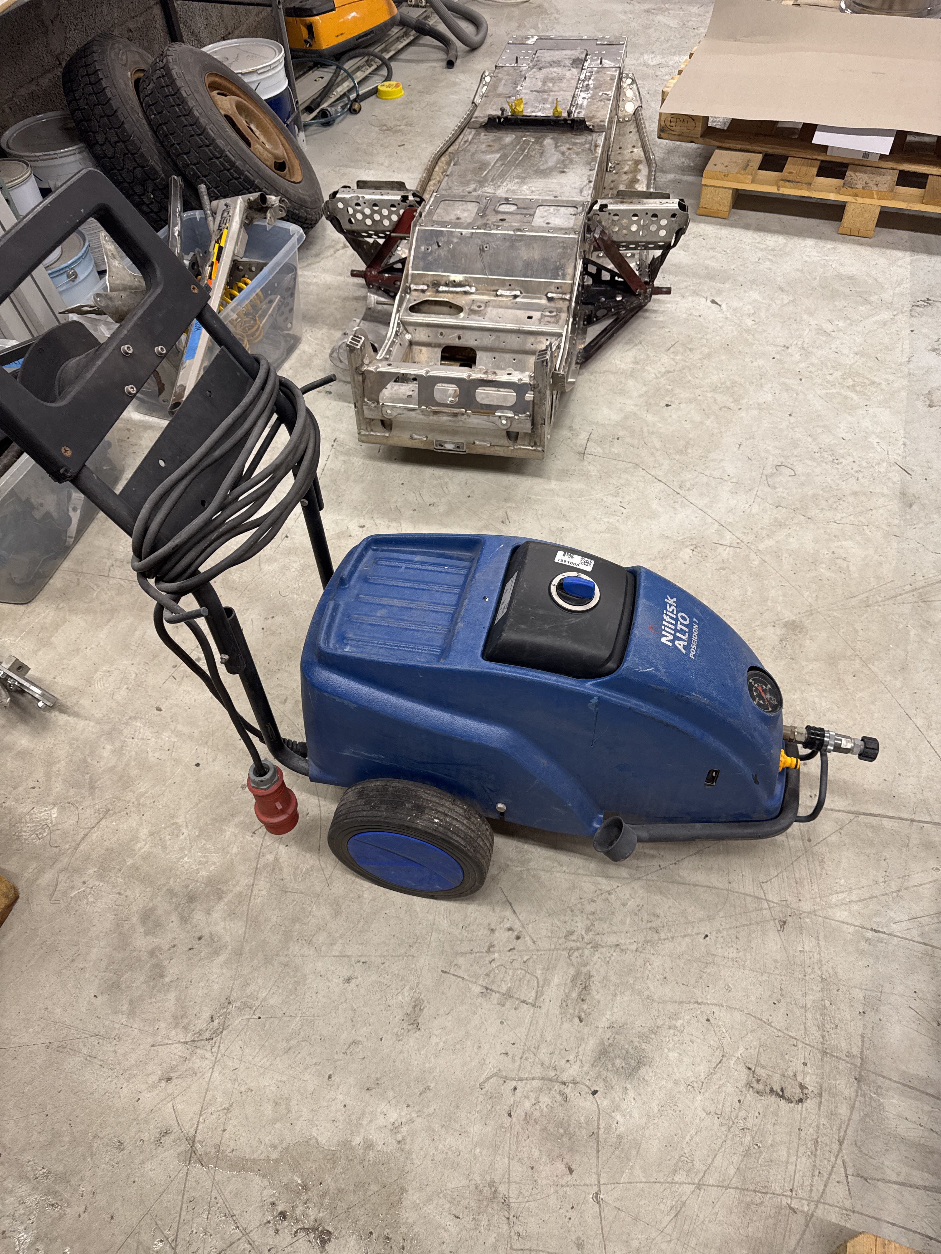 High-pressure washer Nilfisk Alto Poseidon 7 - PS Auction - We