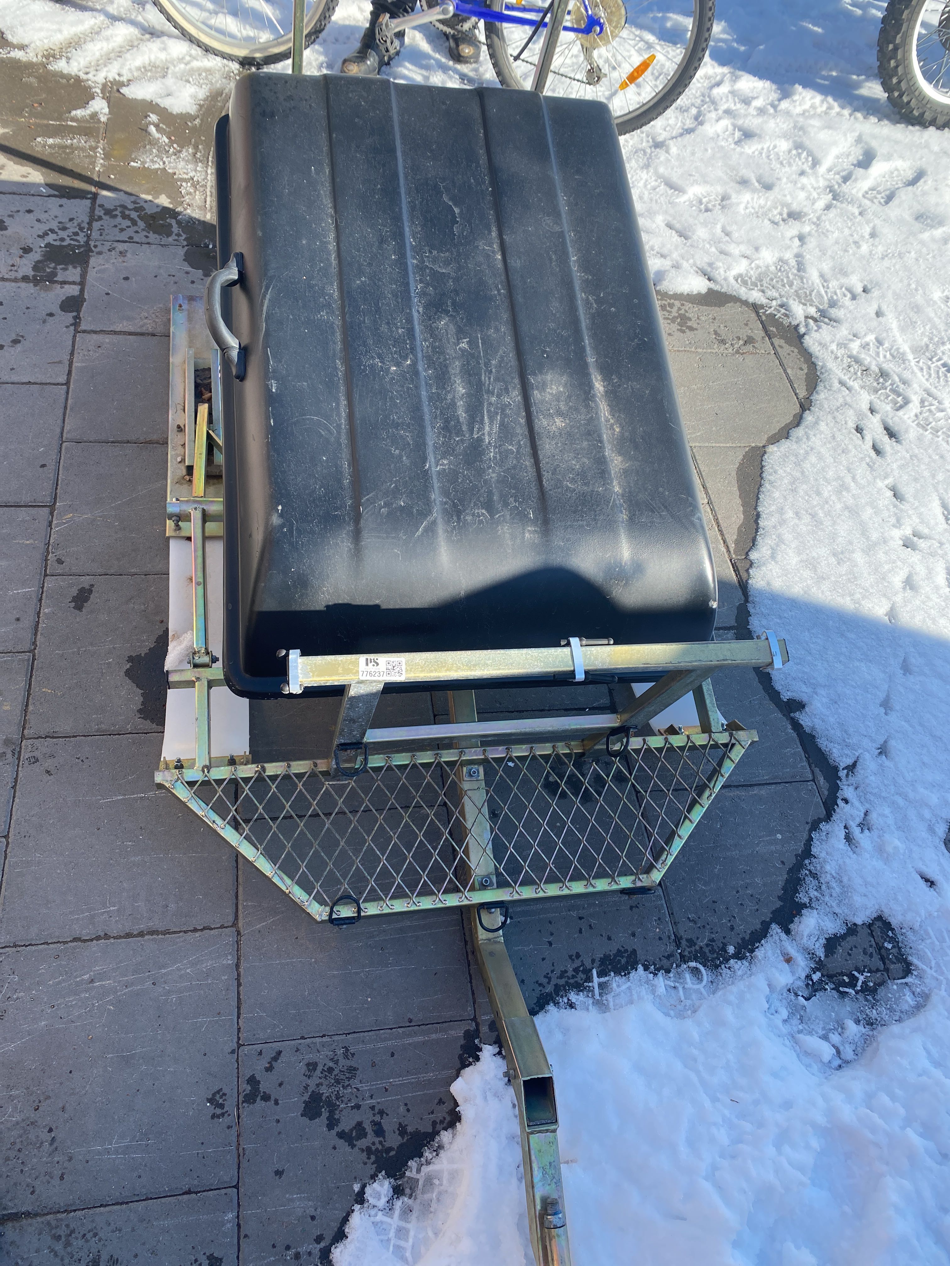 Snowmobile sled - PS Auction - We value the future - Largest in net auctions