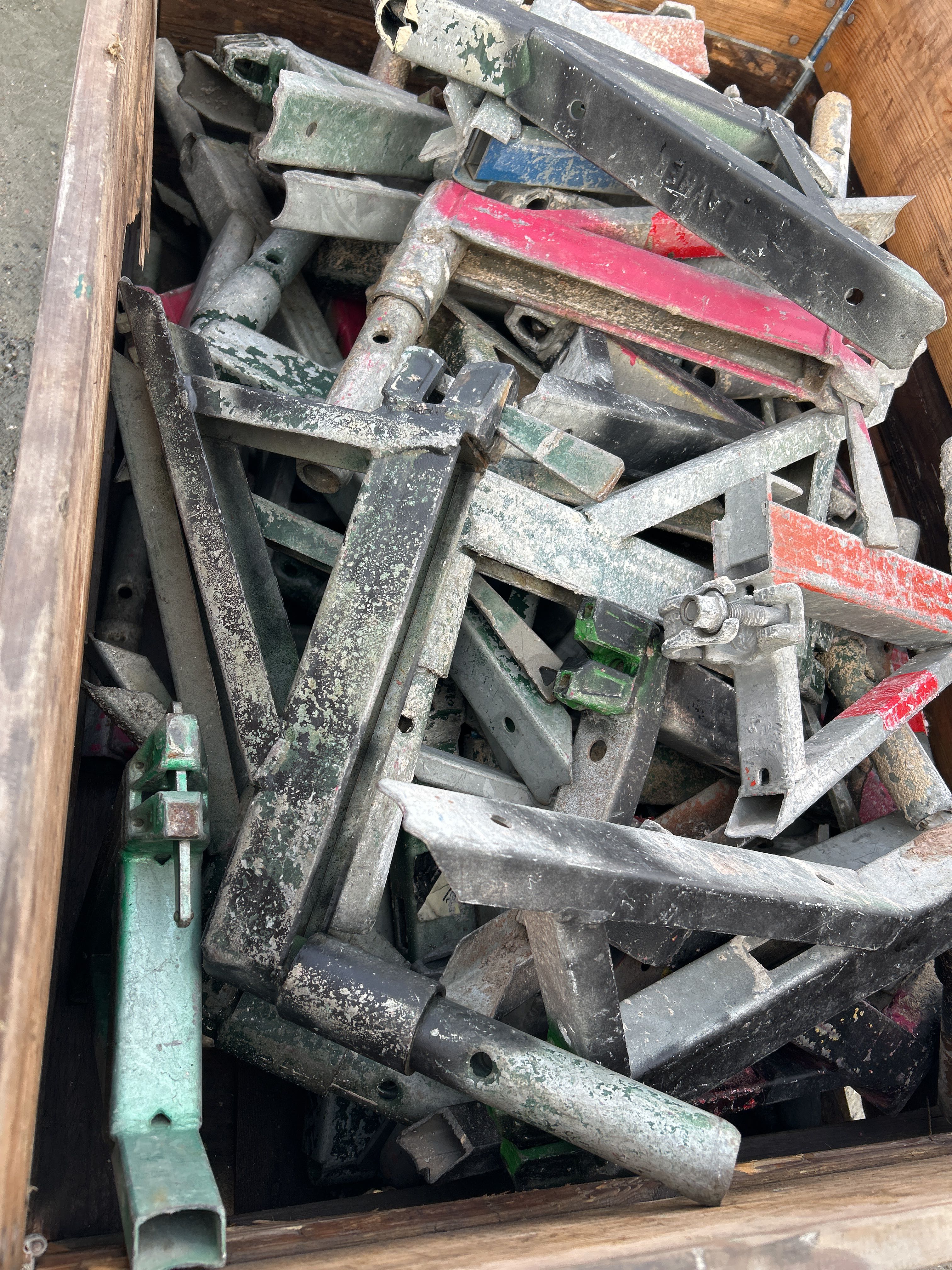 Brackets 50 pcs - 0.39 m - PS Auction - We value the future - Largest ...