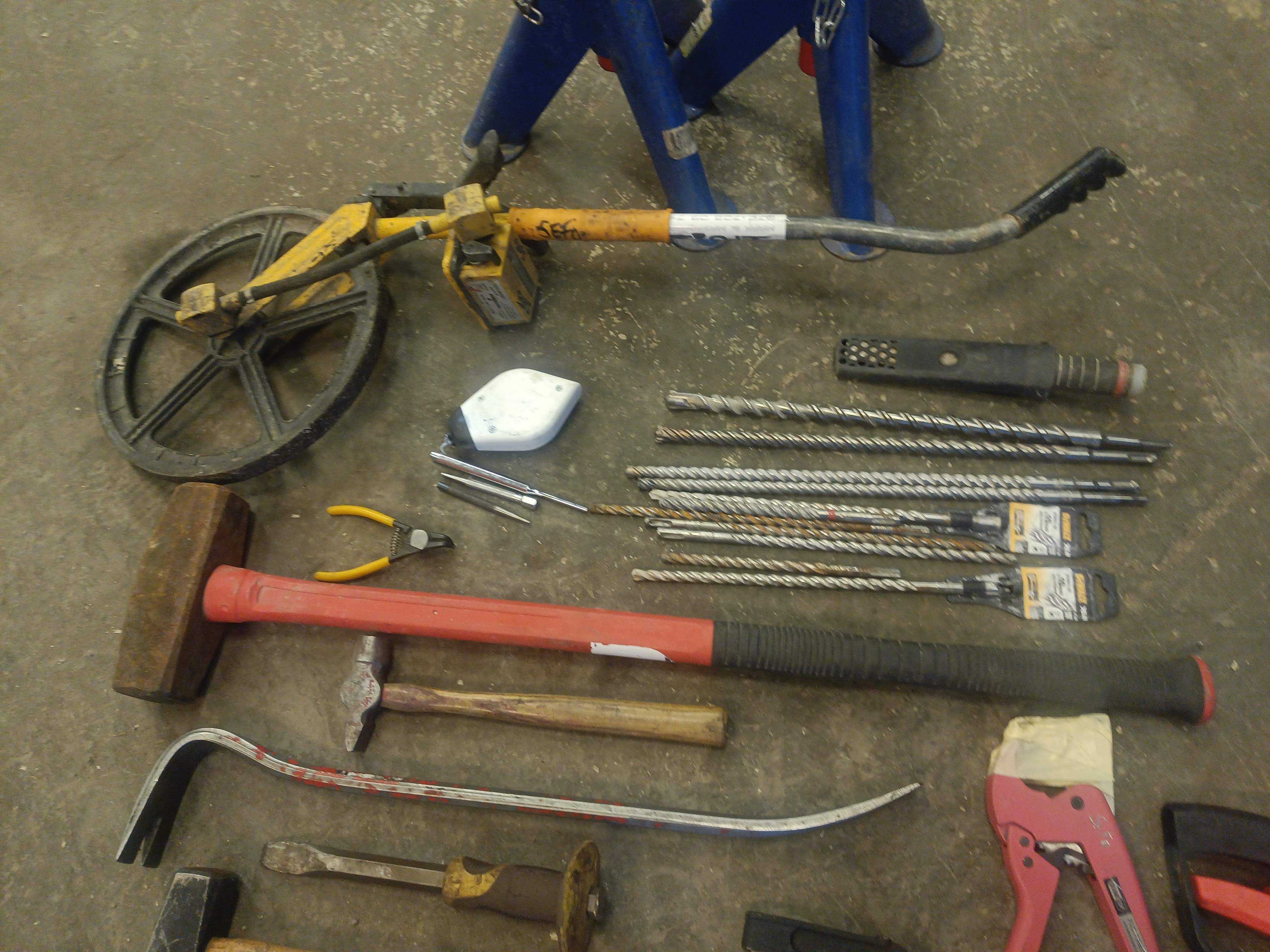 Hate tools - PS Auction - We value the future - Largest in net auctions