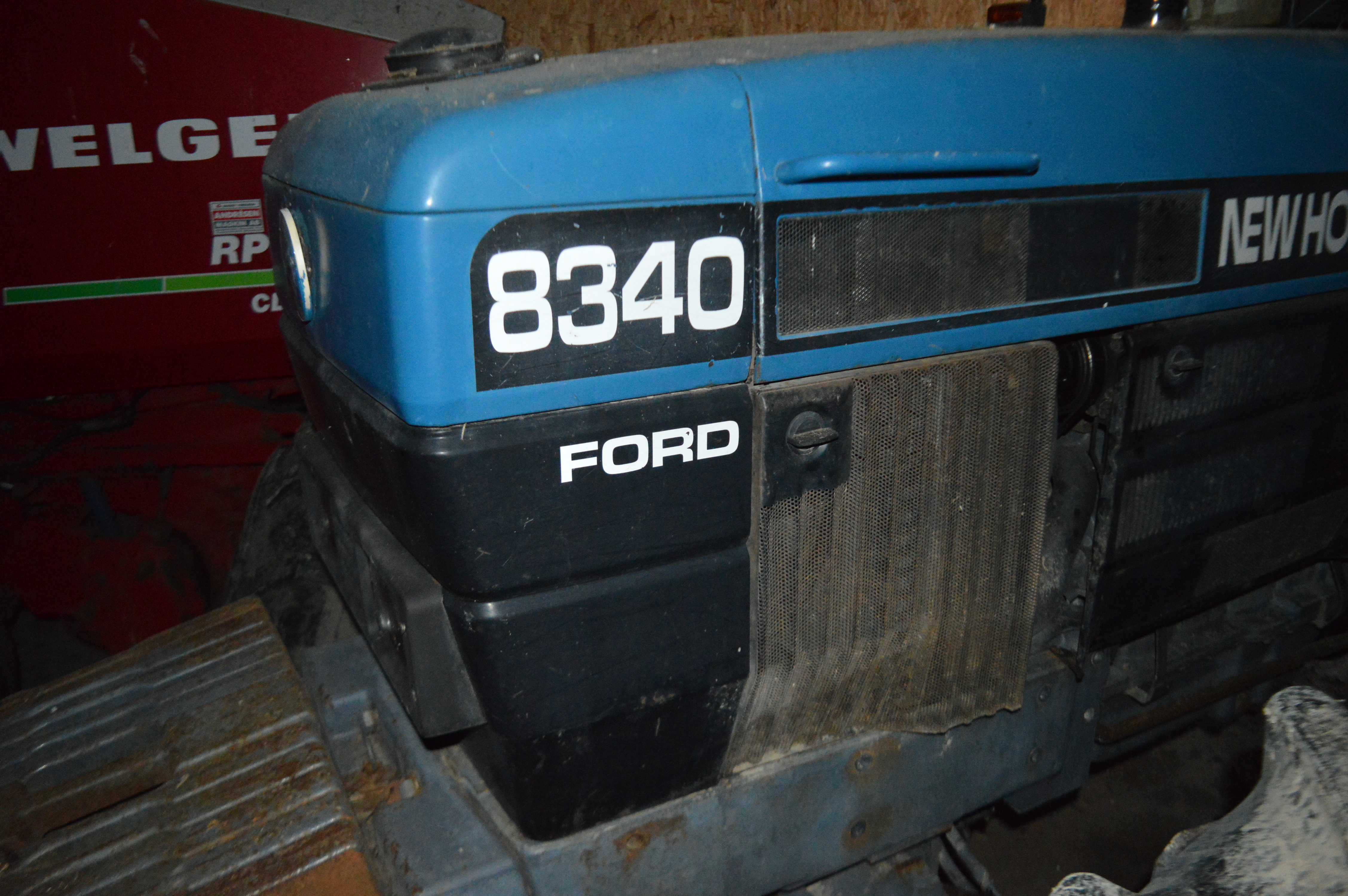 hon New Holland 8340 Electro Command - Beukeveld Exports BV