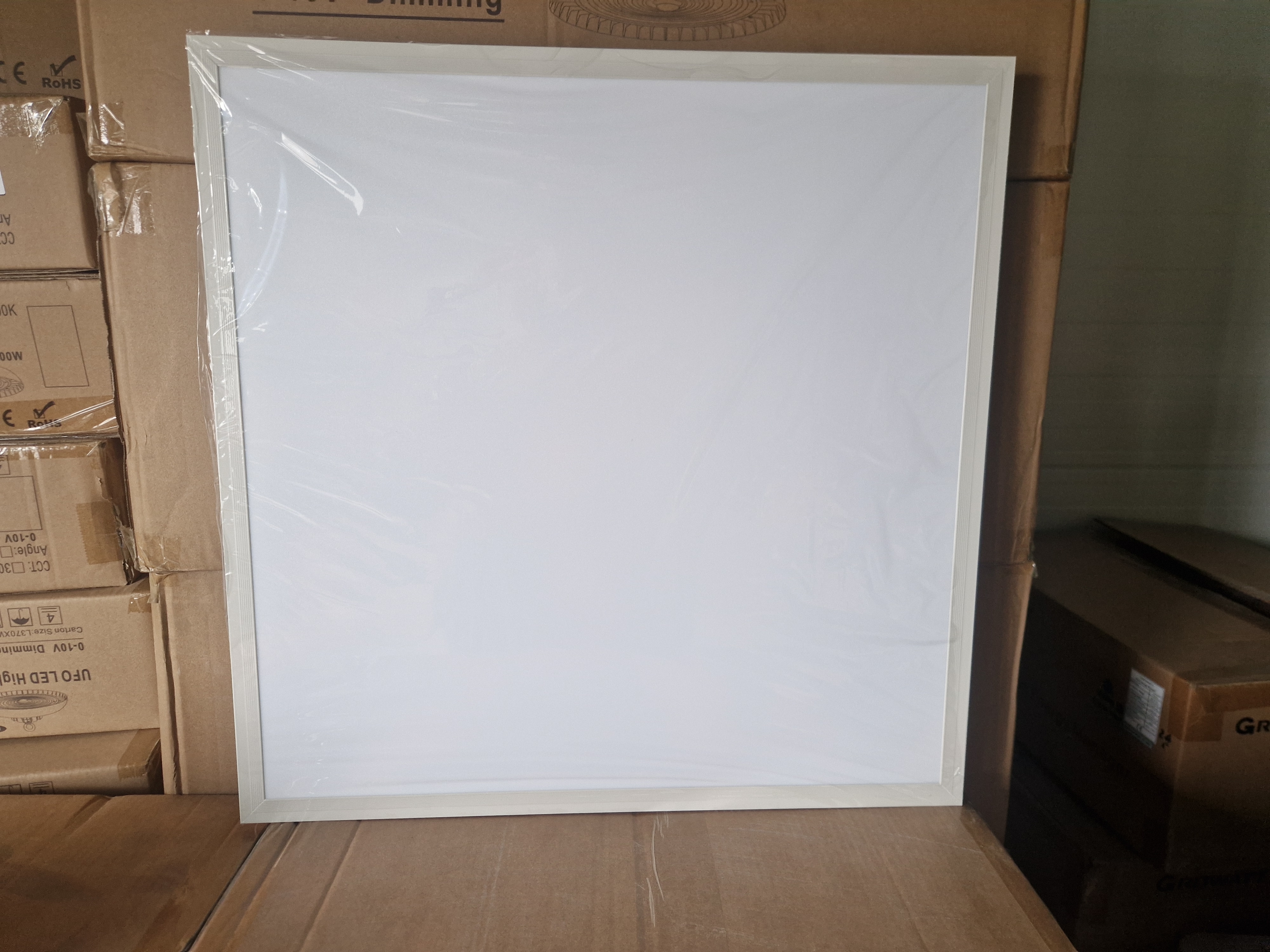 LED paneler 600x600 16 st 36W Fri frakt inom Sverige - Auktioner online ...