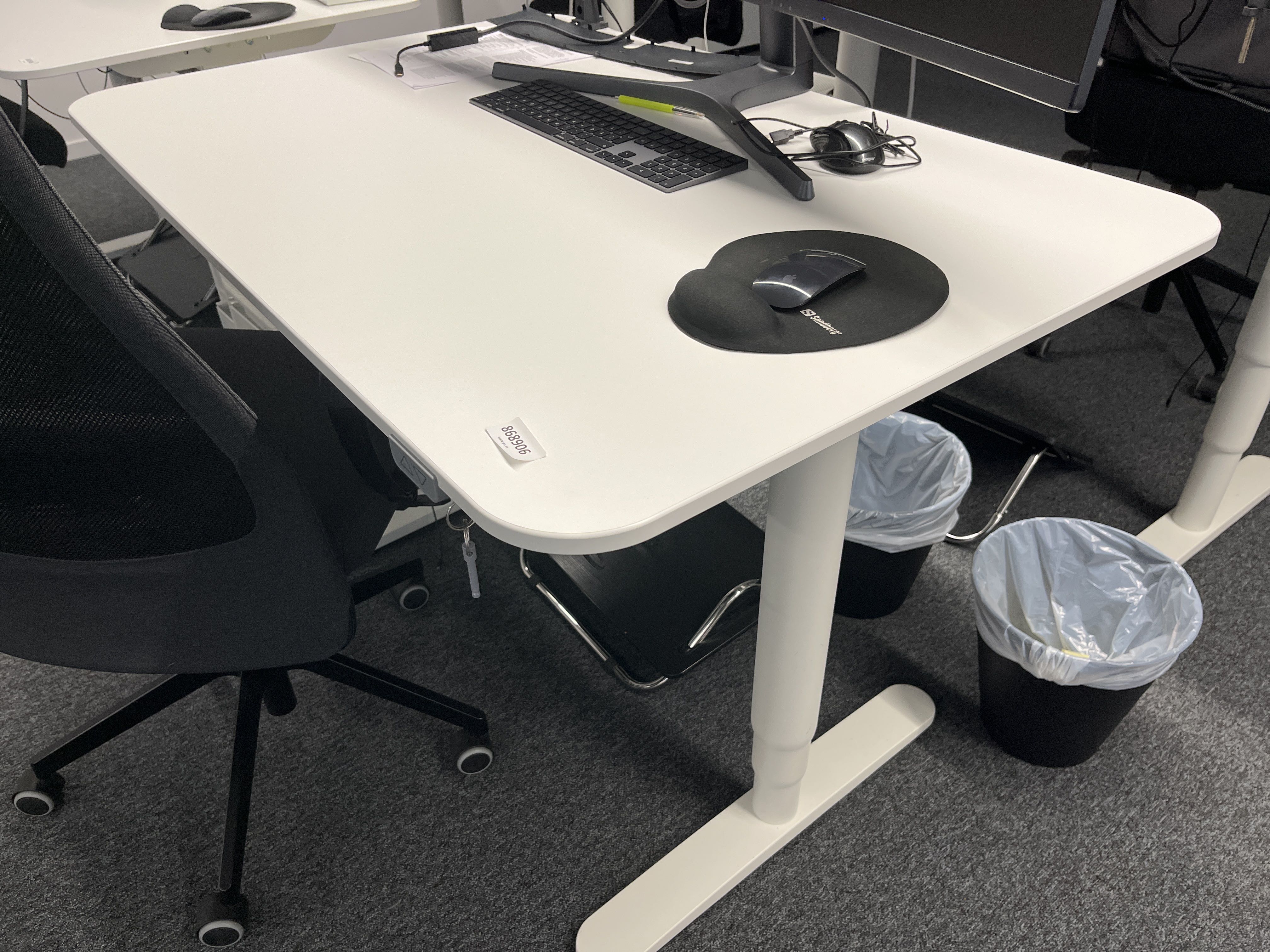 Office furniture PS Auction We value the future Largest in net