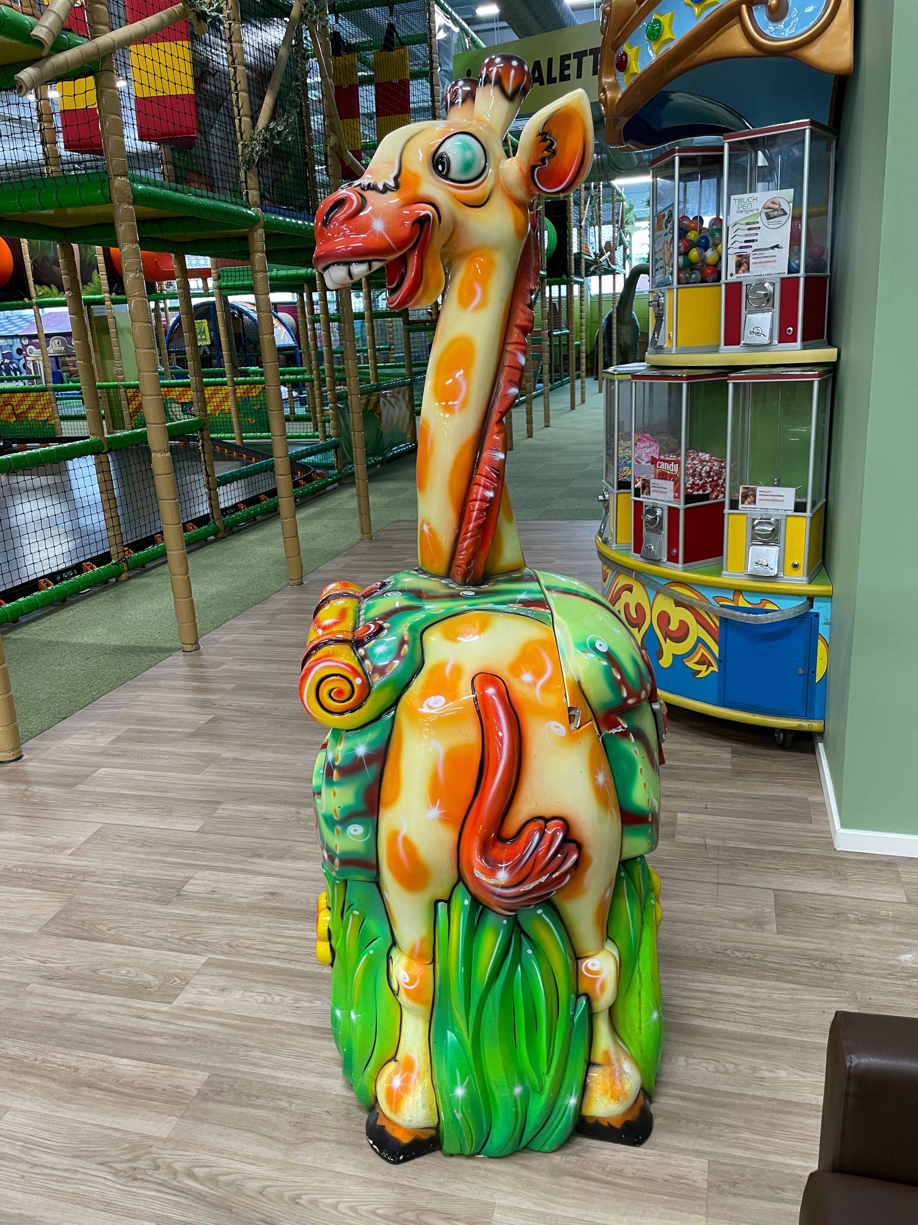 Garbage can / Wastebasket Giraffe - PS Auction - We value the
