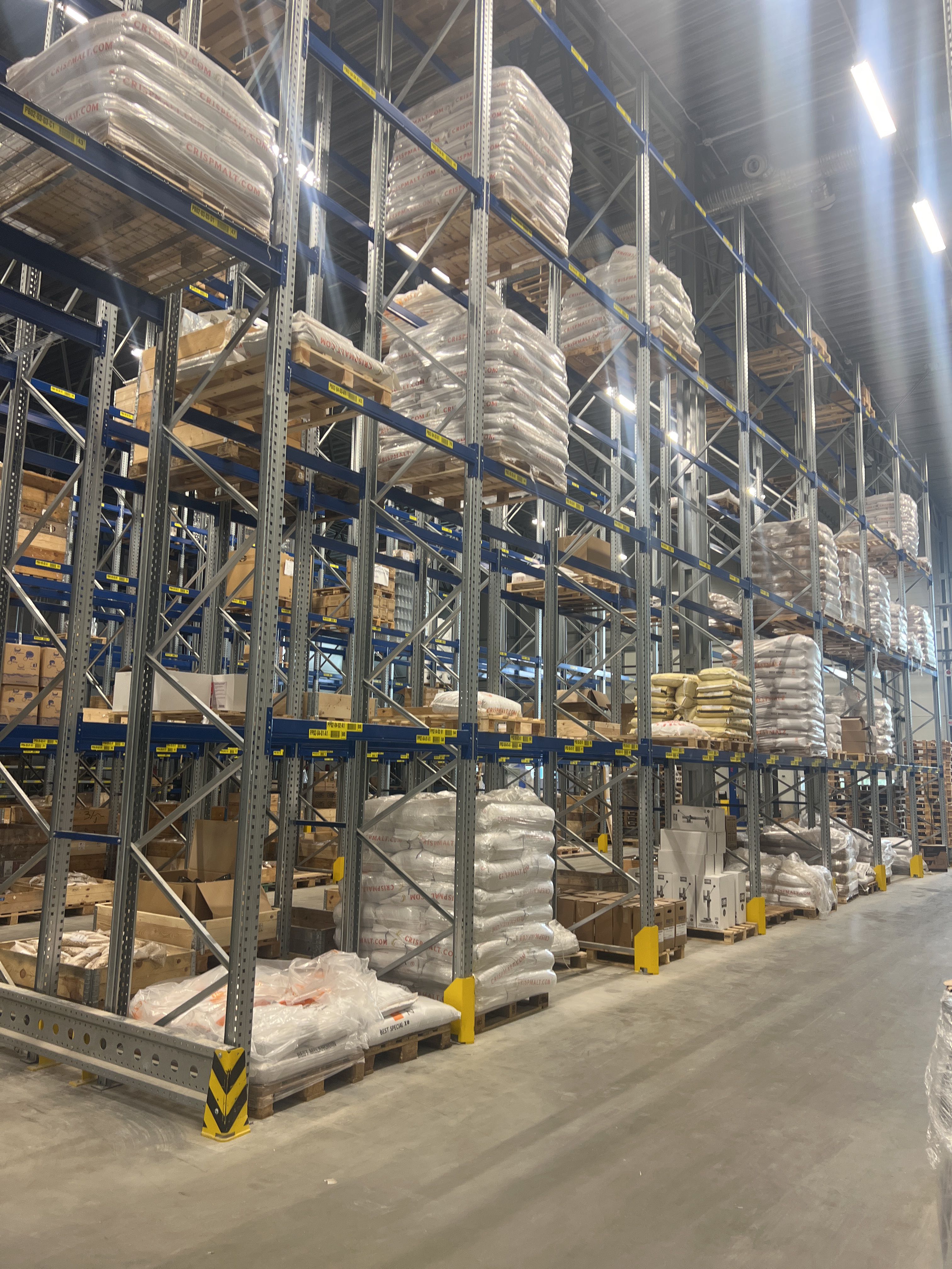 Pallet racking, 77 sections - PS Auction - We value the future ...