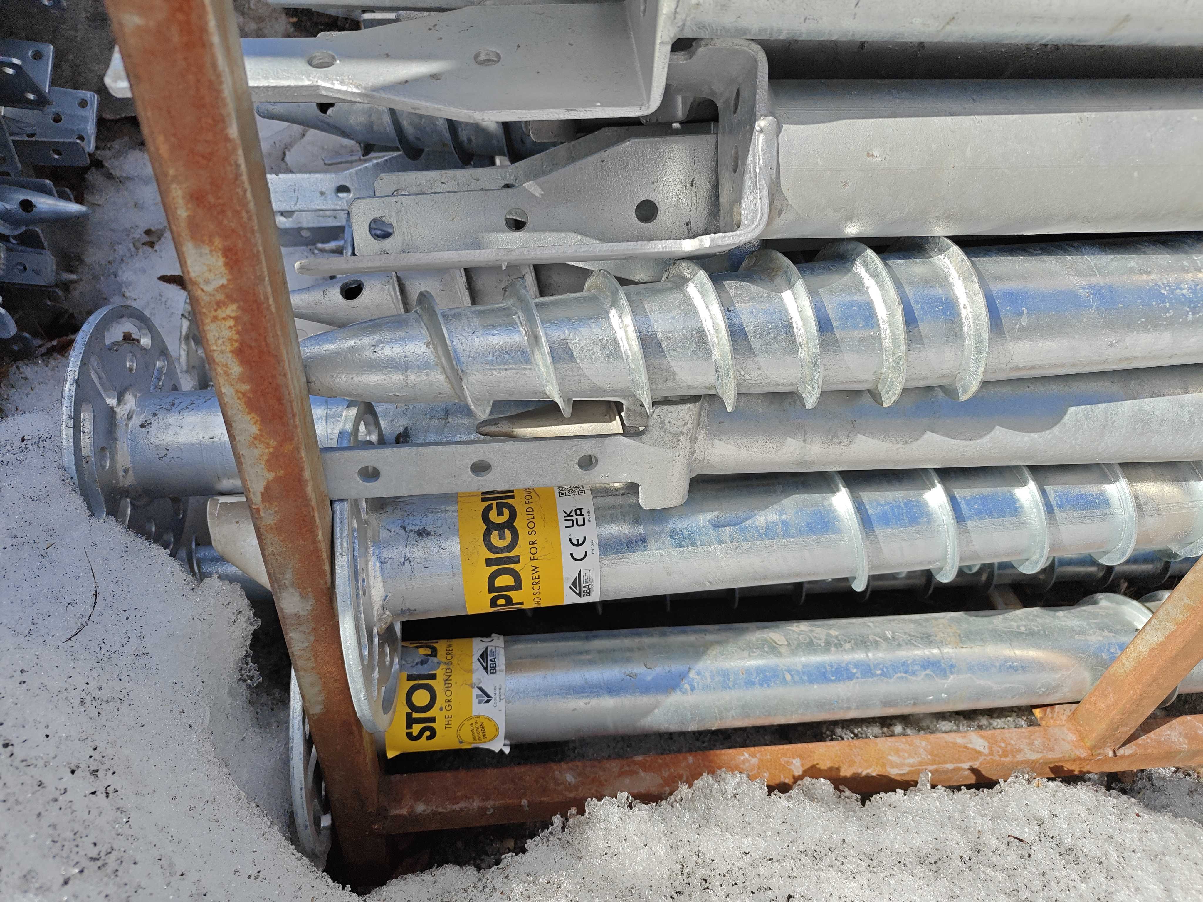 Lot with ground screw - PS Auction - We value the future - Largest in ...
