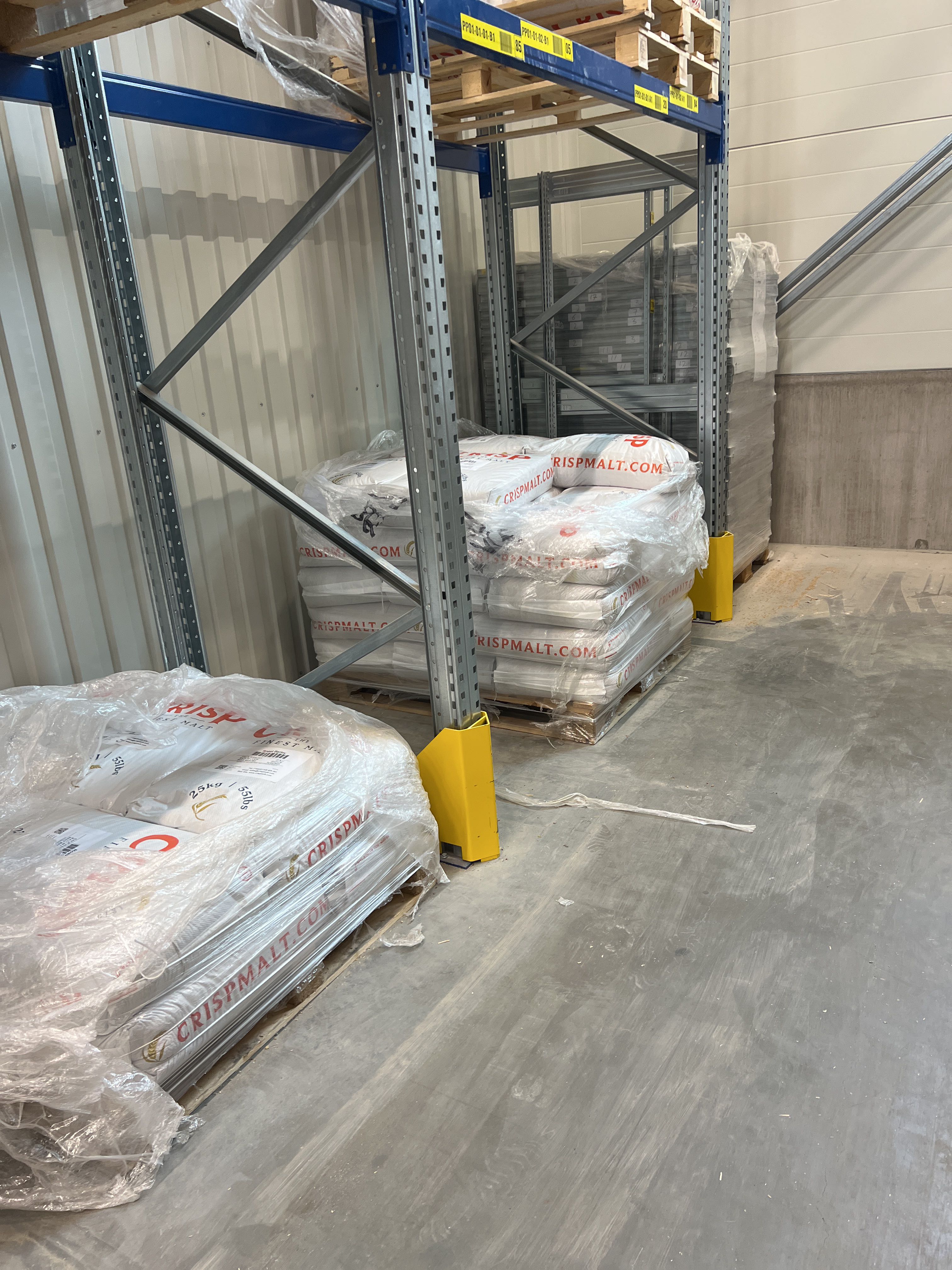 Pallet racking, 77 sections - PS Auction - We value the future ...