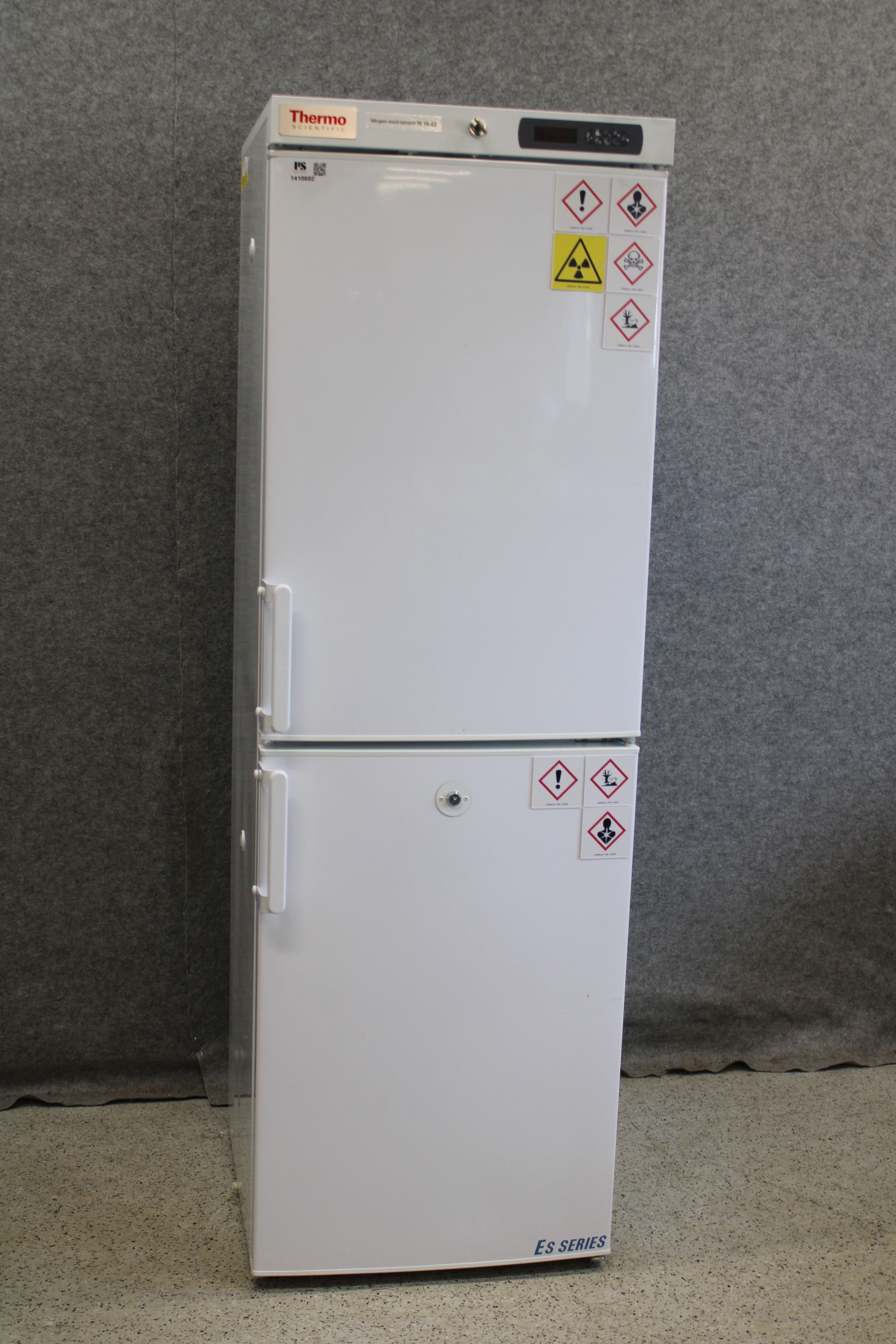 Lab refrigerator/freezer Thermo 263C - PS Auction - We value the
