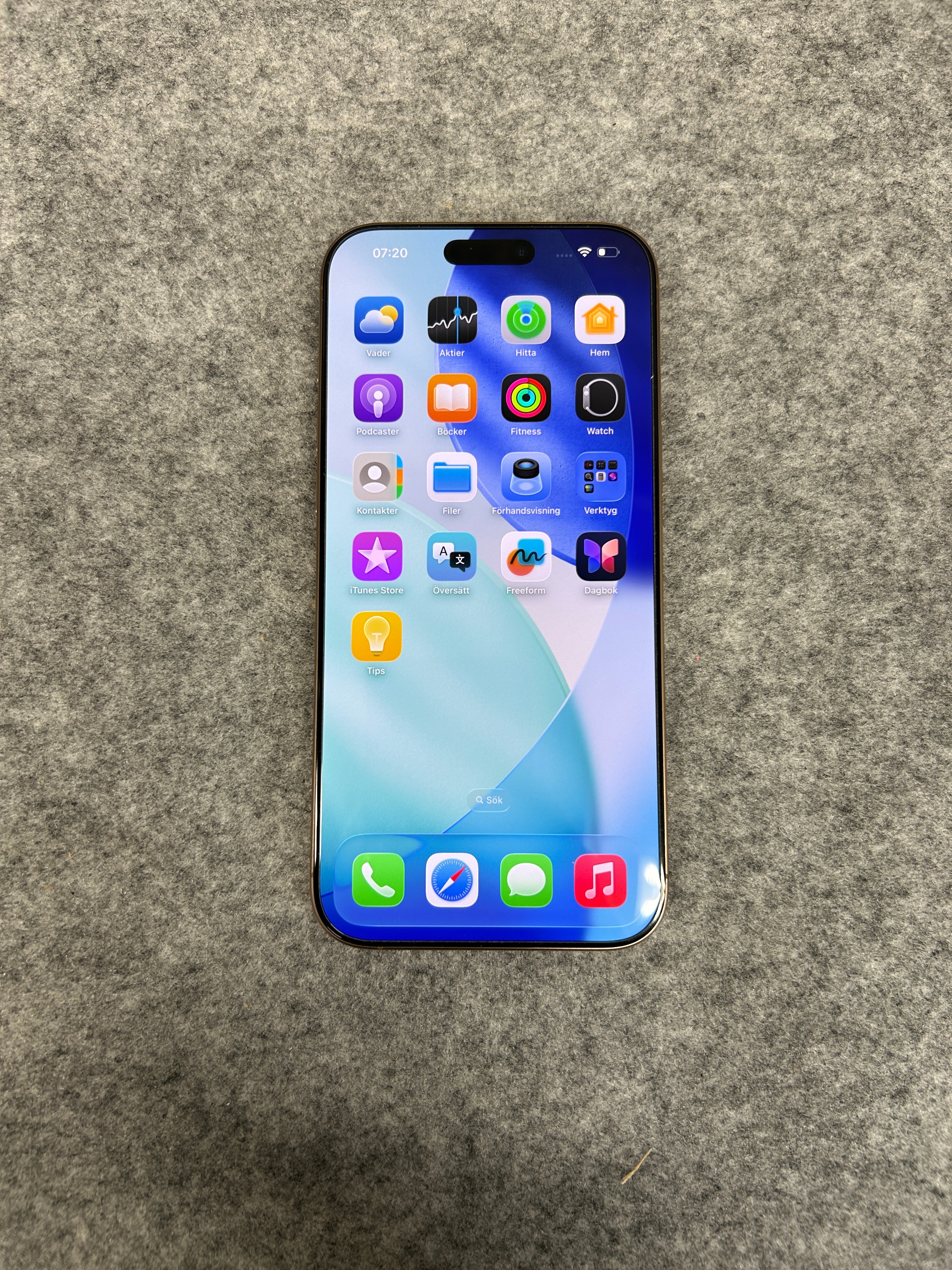 Sync Outlook with iPhone 16 Pro.