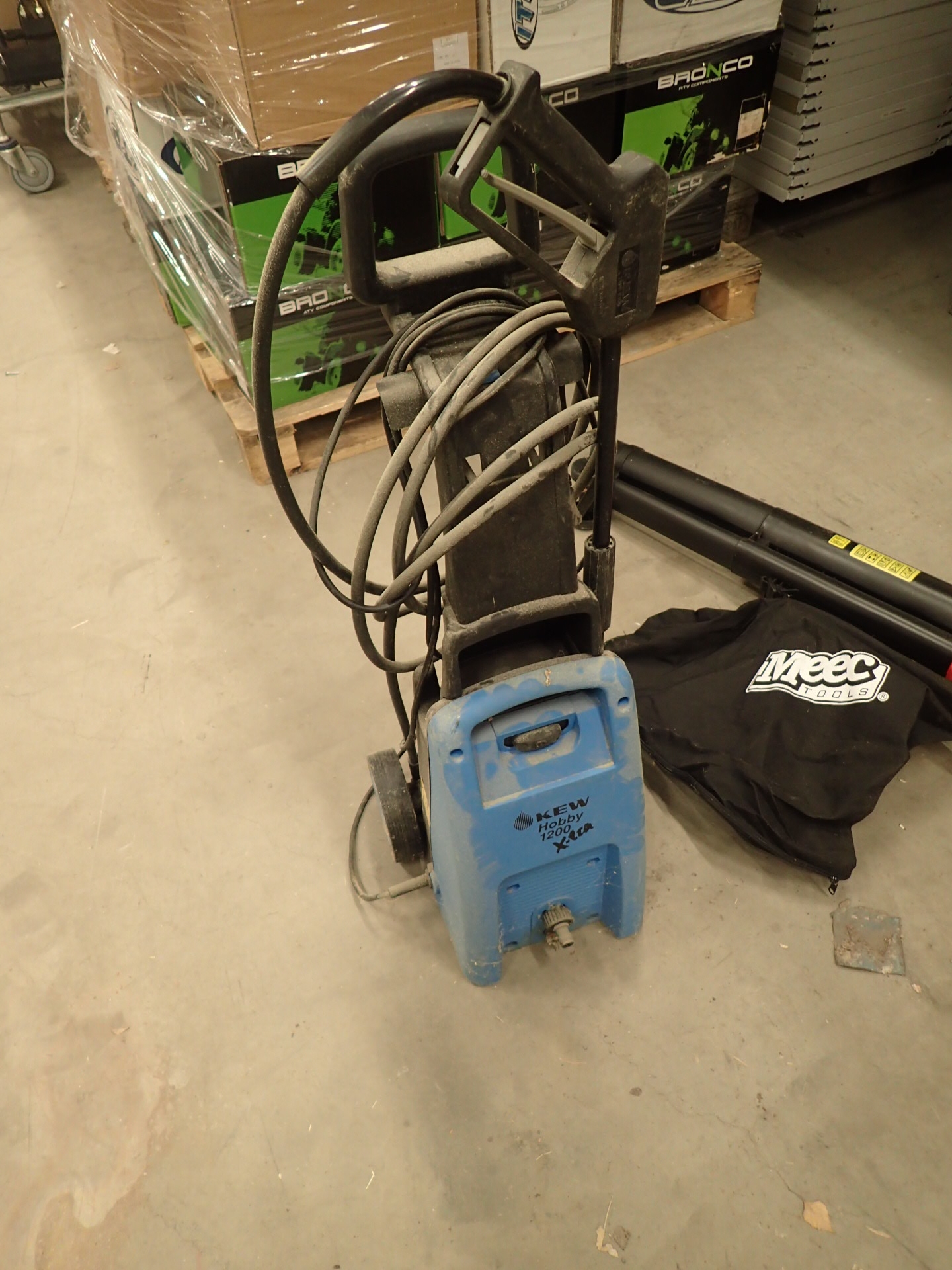 High pressure washer & leaf blower PS Auction We value the future Largest in net auctions