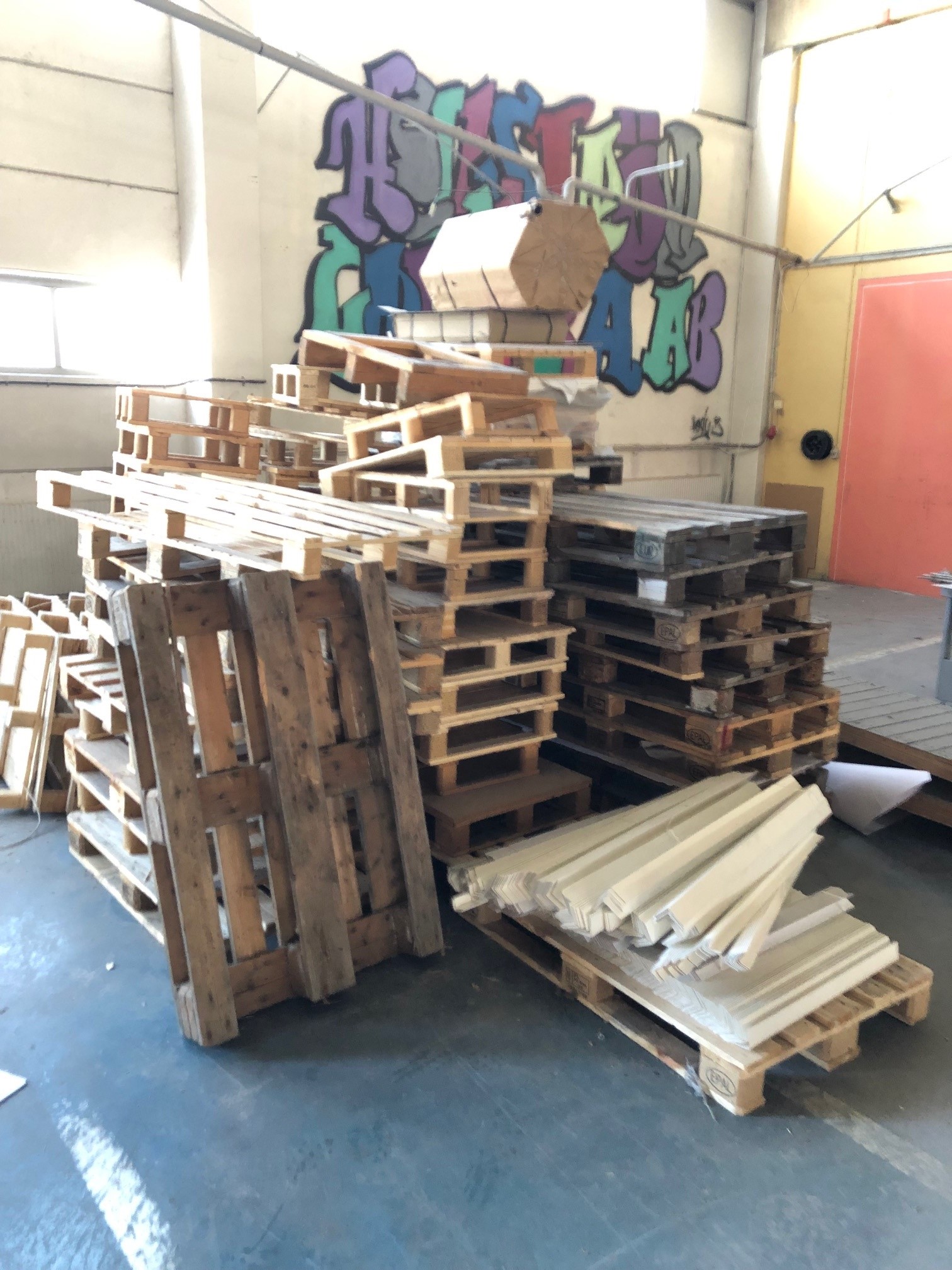 Pallets and packaging materials PS Auction We value the future
