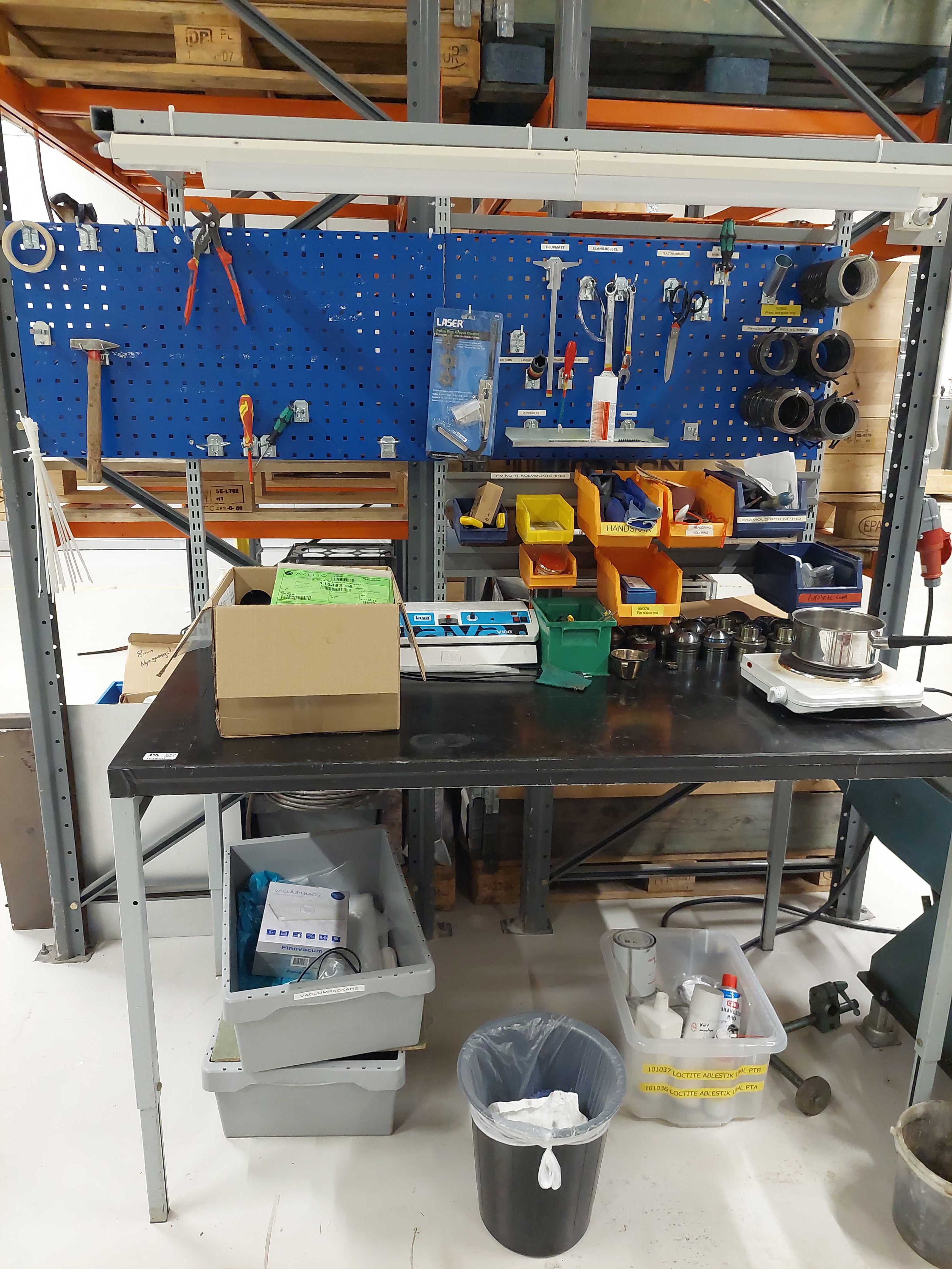 Workbench, tool holder PS Auction We value the future Largest in