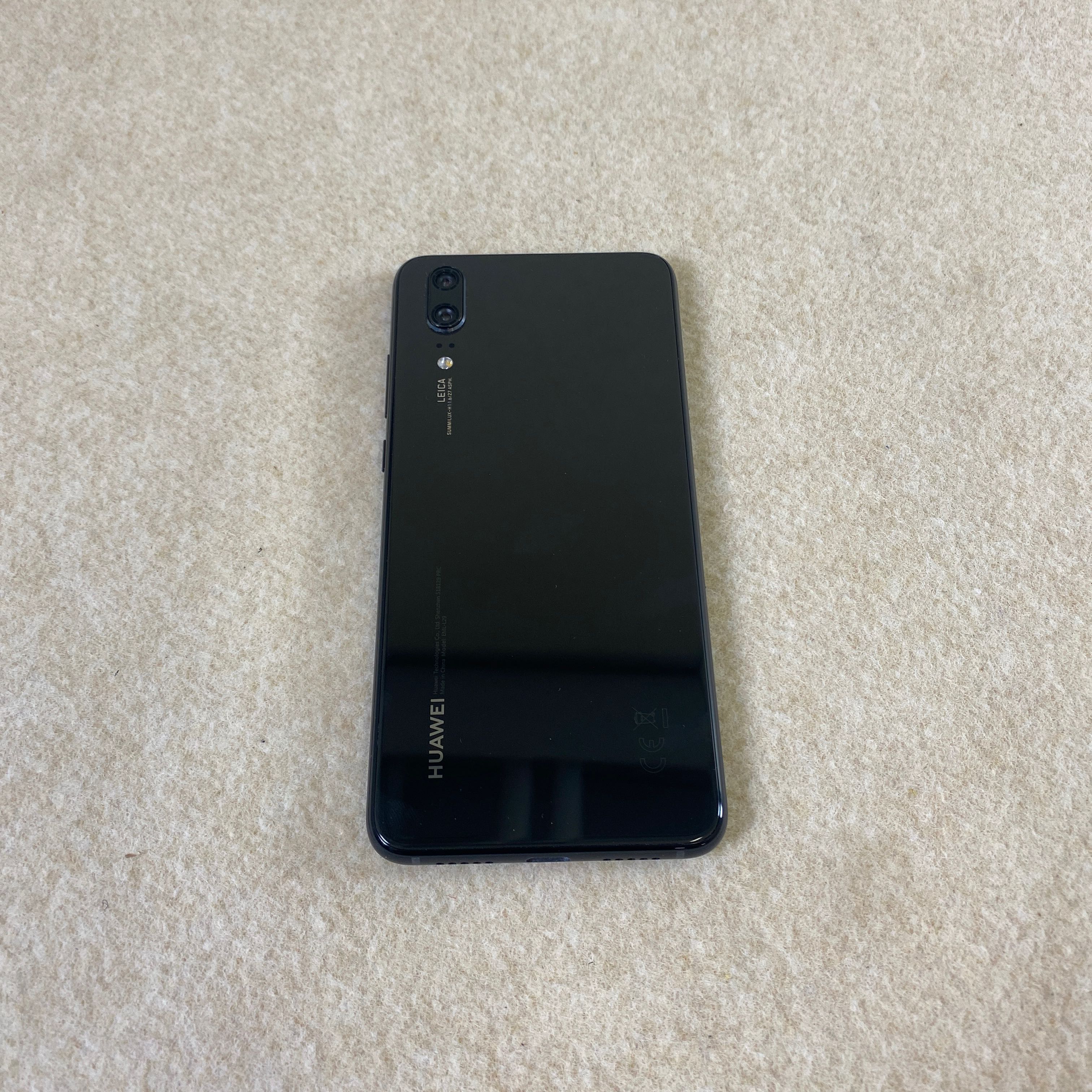 新品未開封☆HUAWEI P20 EML-L29 ブラック☆納品書あり Amazon | Huawei P20 EML-L29 128GB 4GB RAM, Dual SIM LTE, 5.8