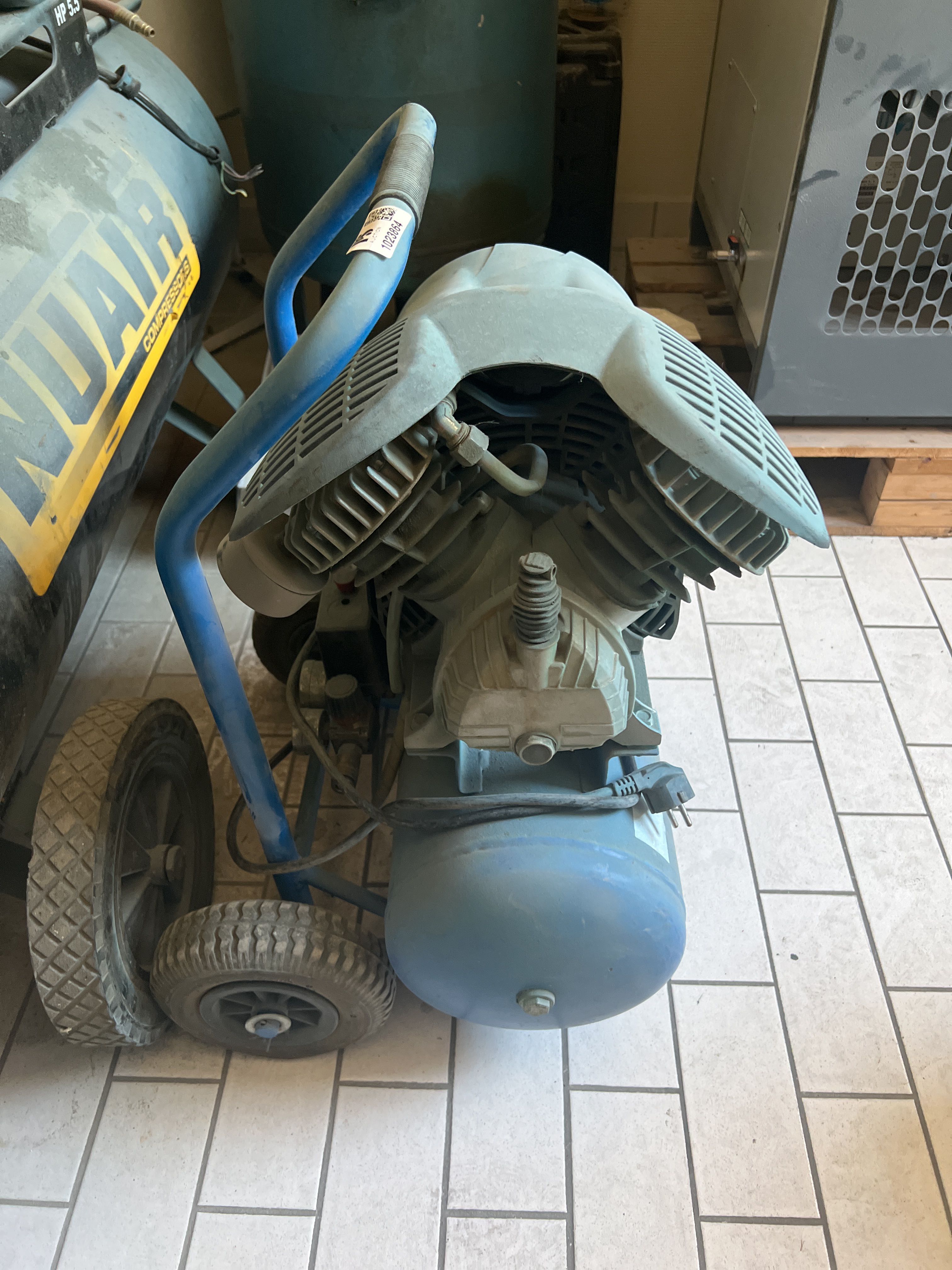 Compressor Car theme - PS Auction - We value the future - Largest in ...