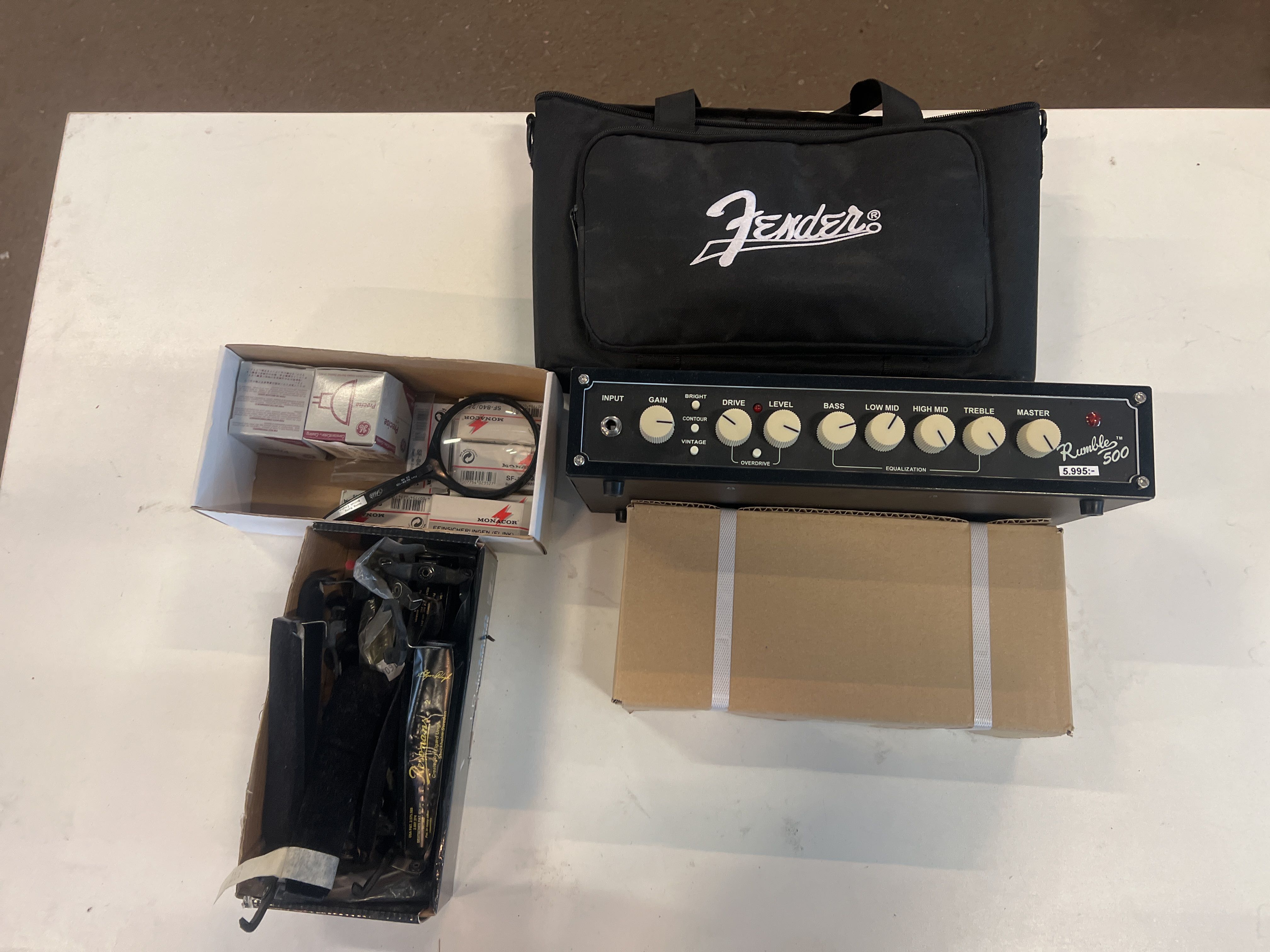 ベース Fender Rumble 500 HEAD Fender Rumble 500 Head (V3), 230V EU, Metallic Black