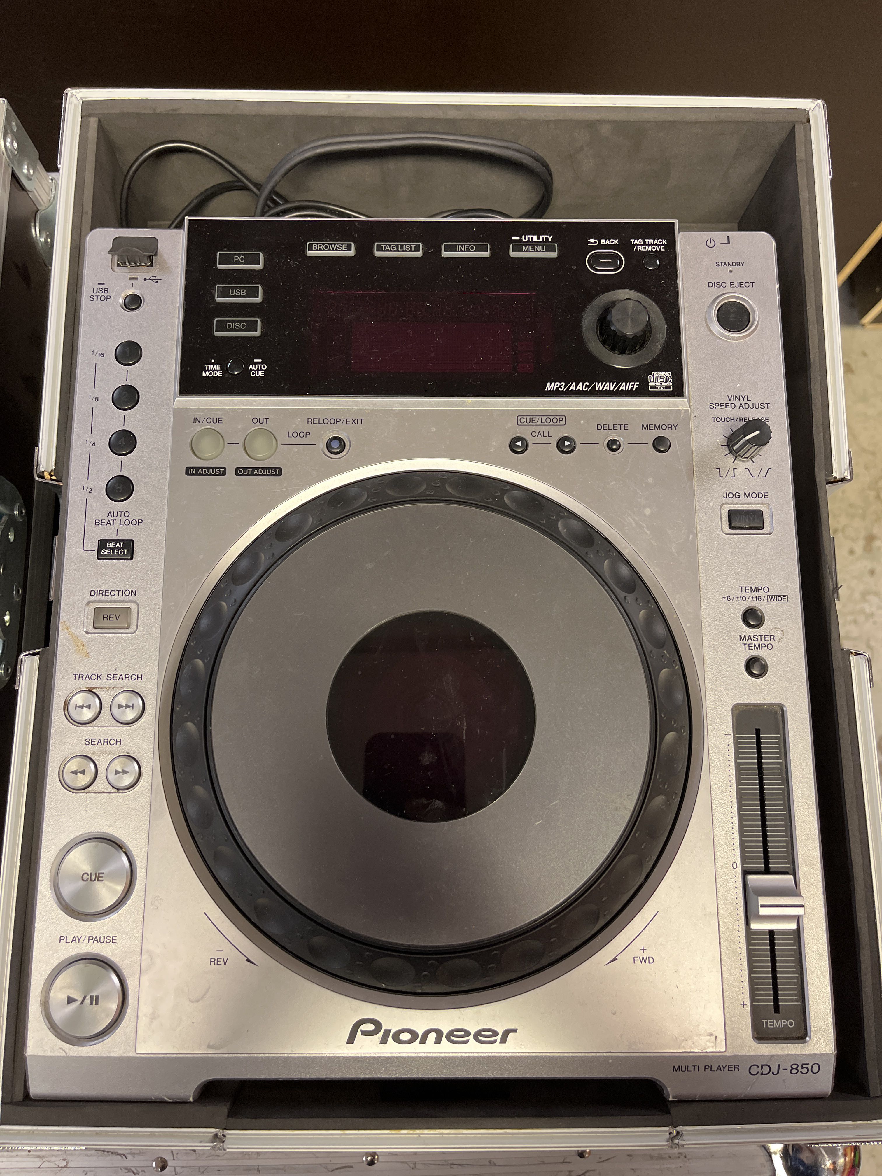 Complete Pioneer DJ Bench Silver - PS Auction - We value the