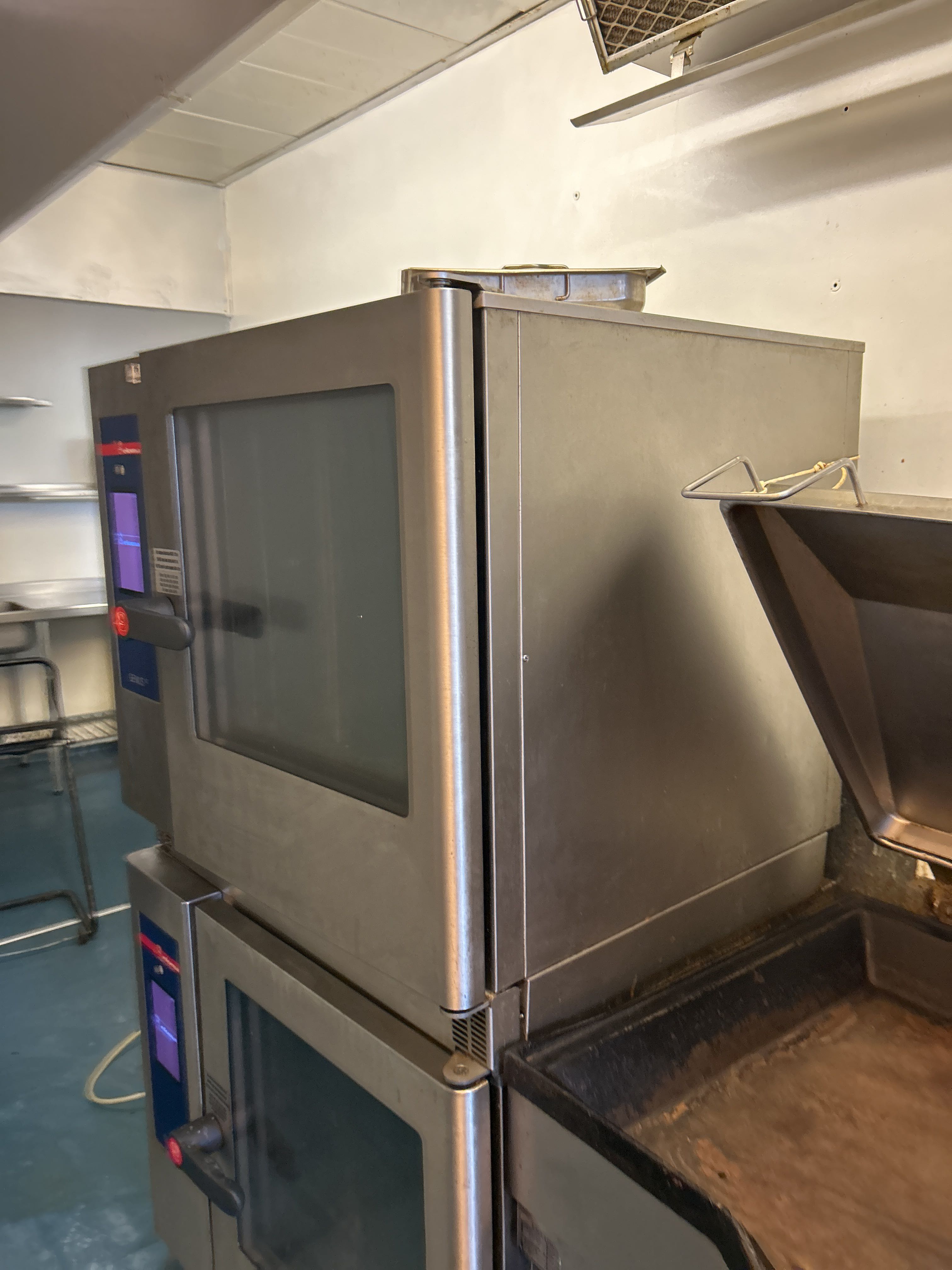 Professional combi oven - PS Auction - We value the future - Largest in ...