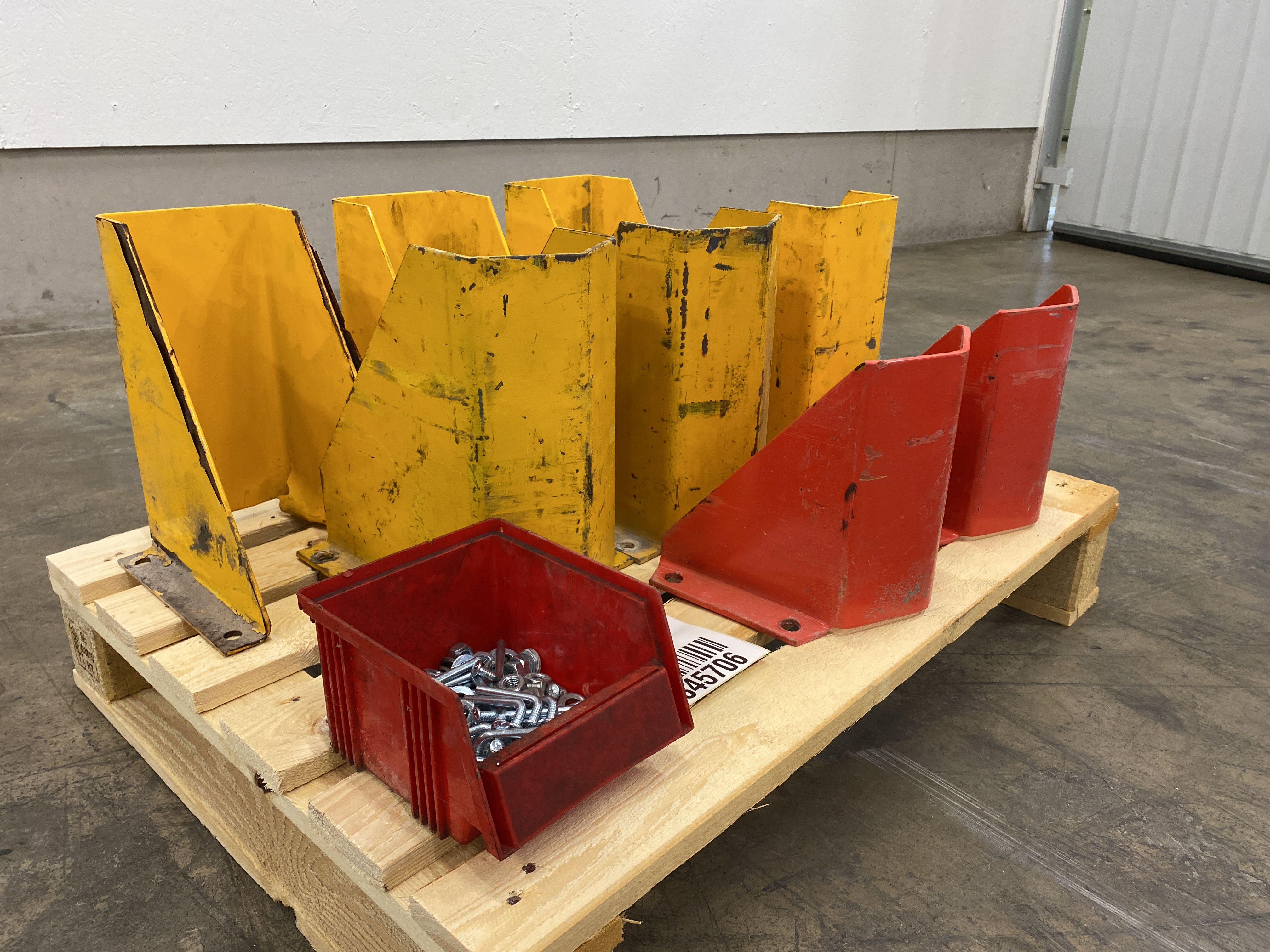 Collision protection for pallet racks - PS Auction - We value the ...