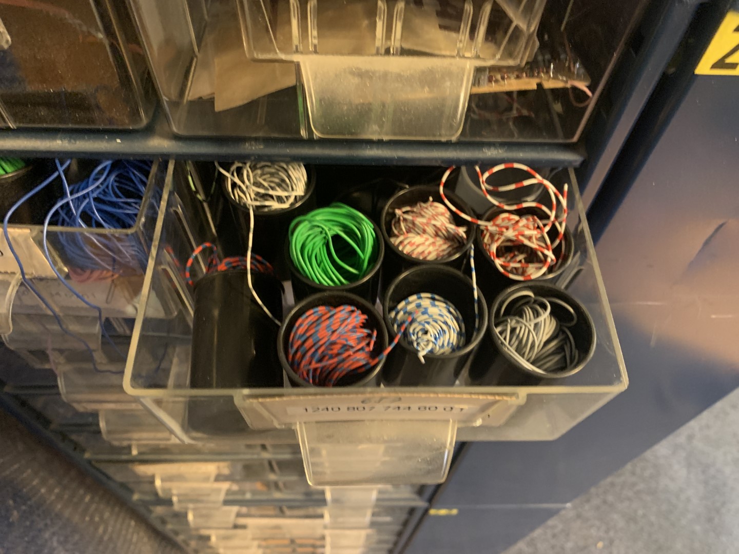 Assortment Rack Assortment spinning rack - PS Auction - We value the future - Largest ...
