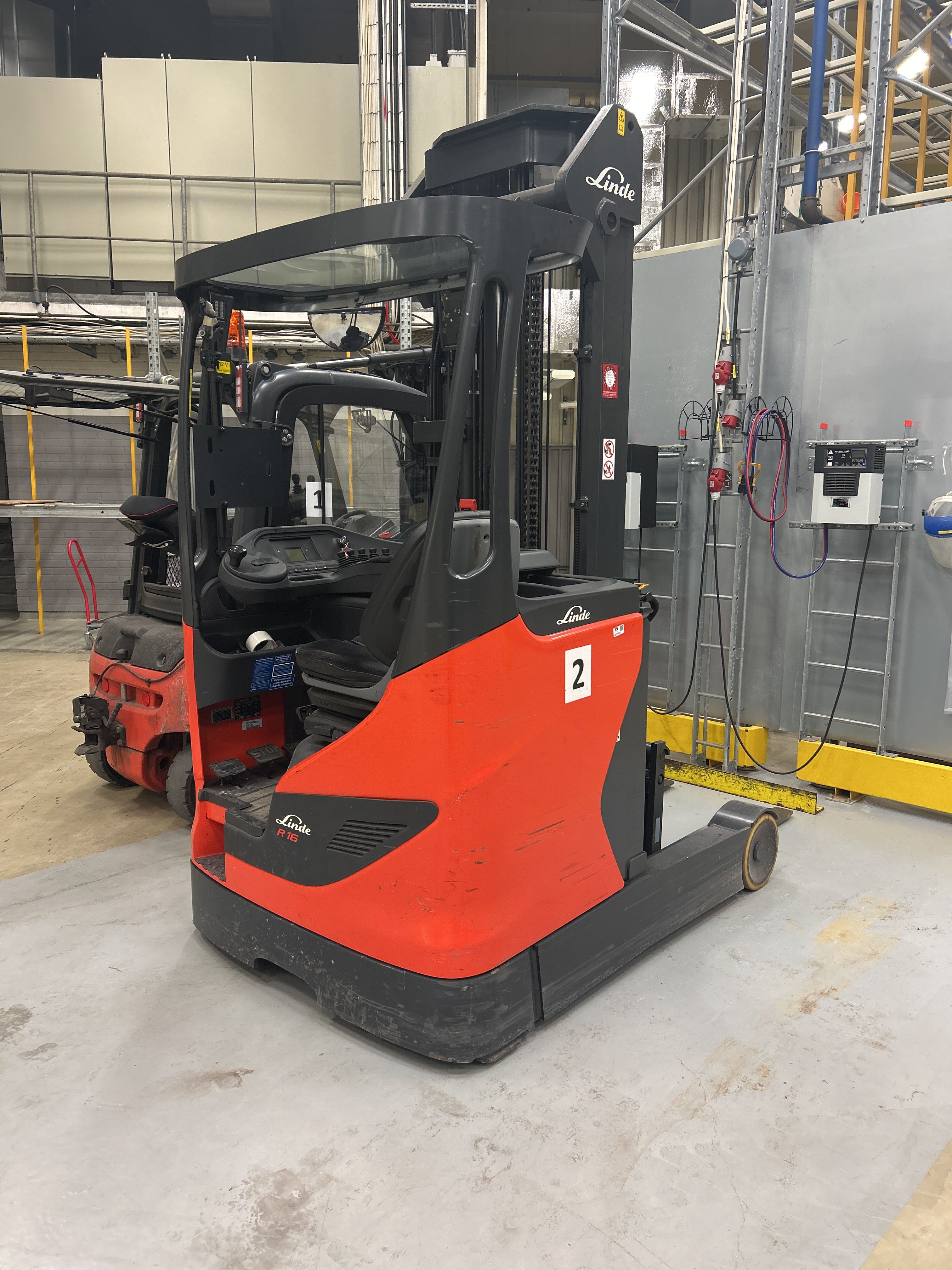 Linde R16 Usb Skjutstativtruck - Linde R16-01, -2020 - Auktioner online ...